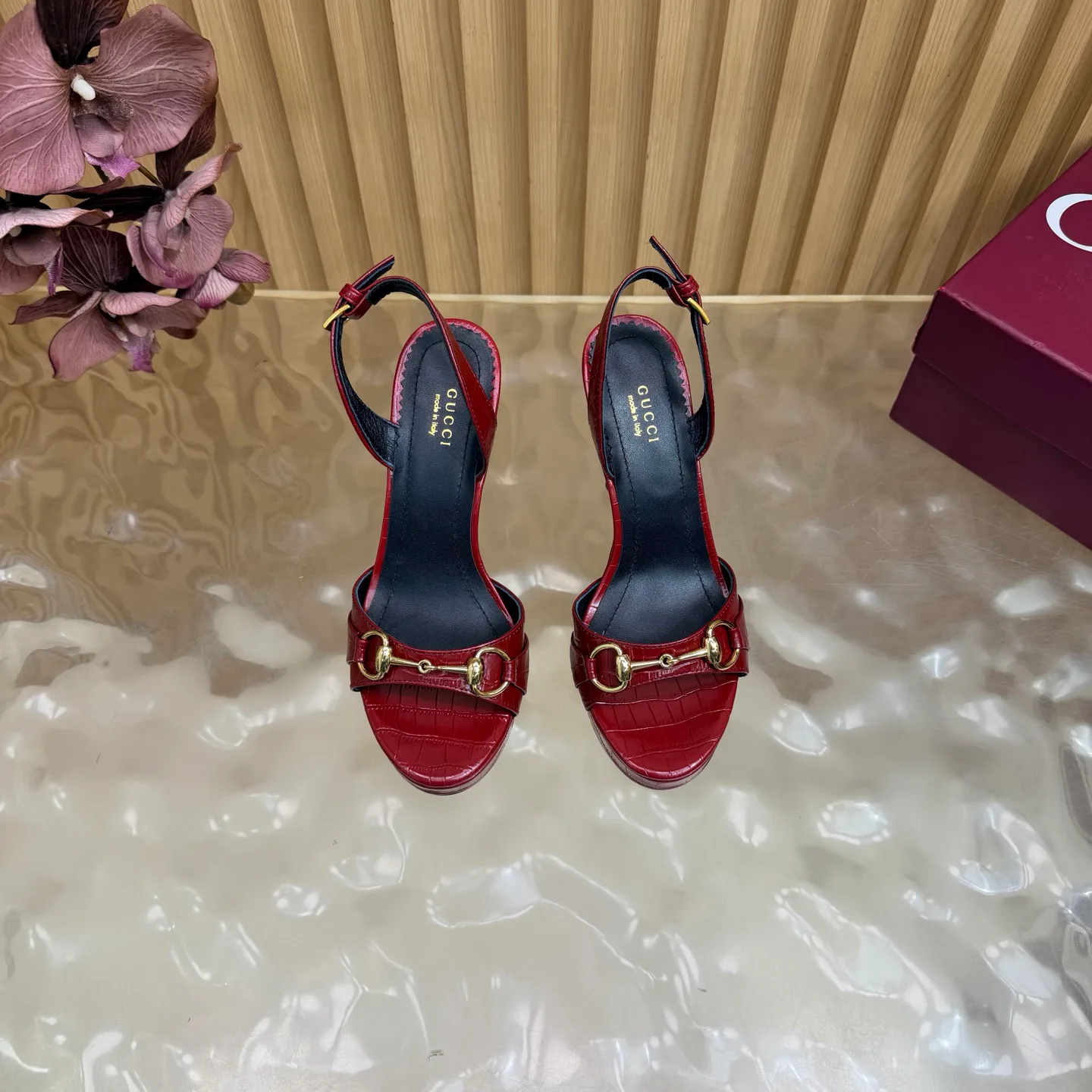 Women's Open-Toe Sandals GUCCI 17467487