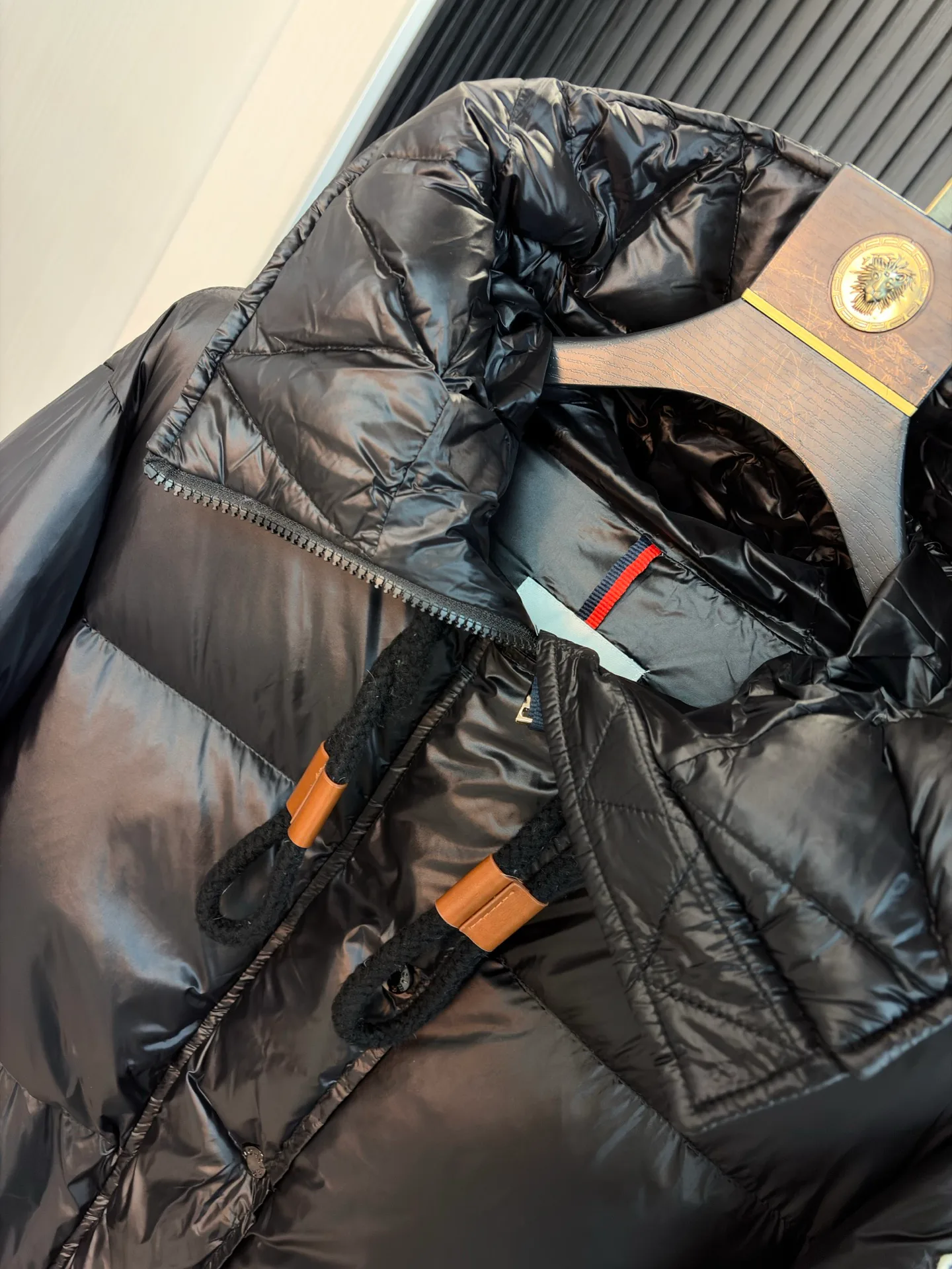 Men's Jackets And Down Jackets MONCLER 18434686