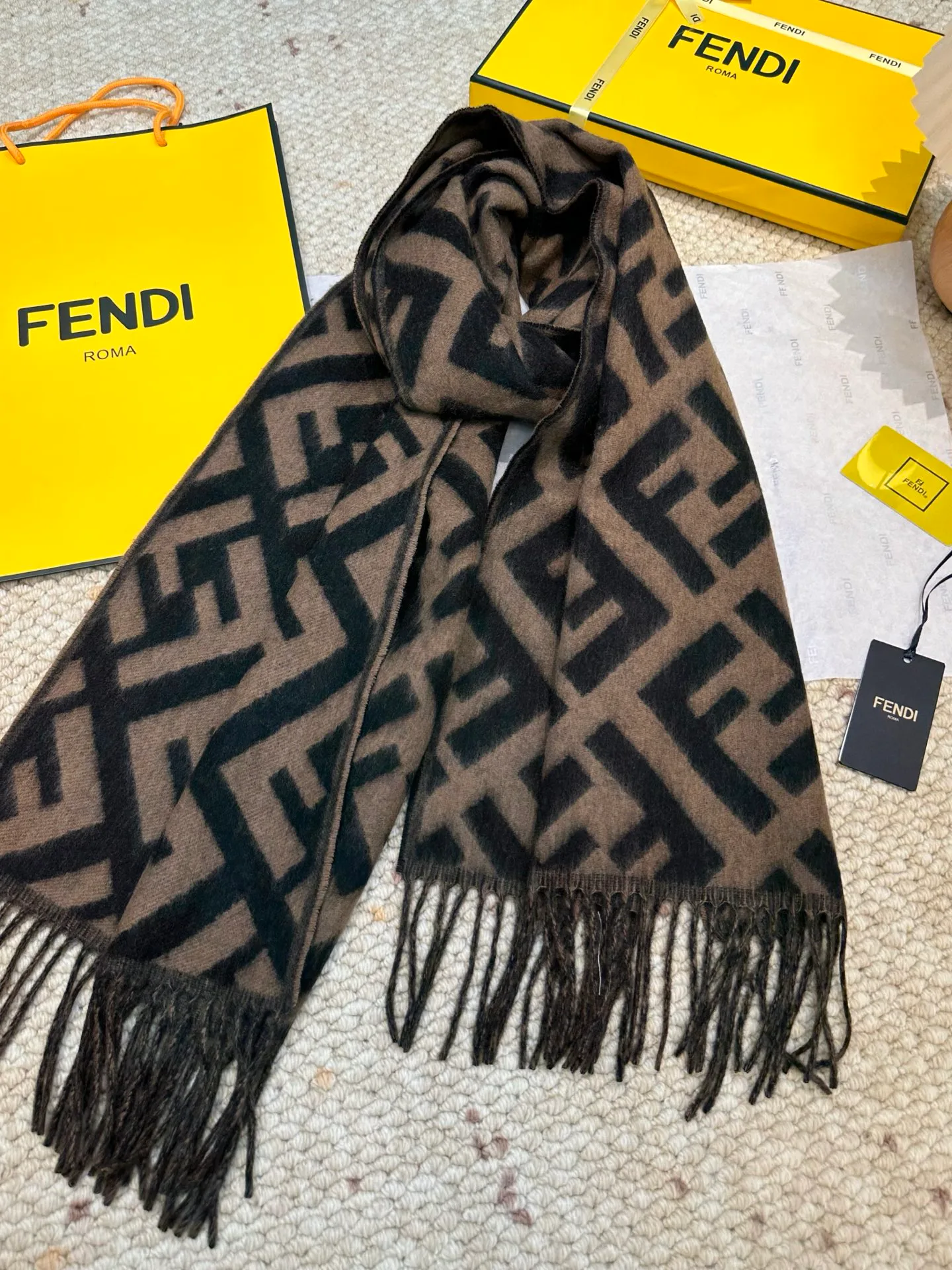 Scarves FENDI 18105455