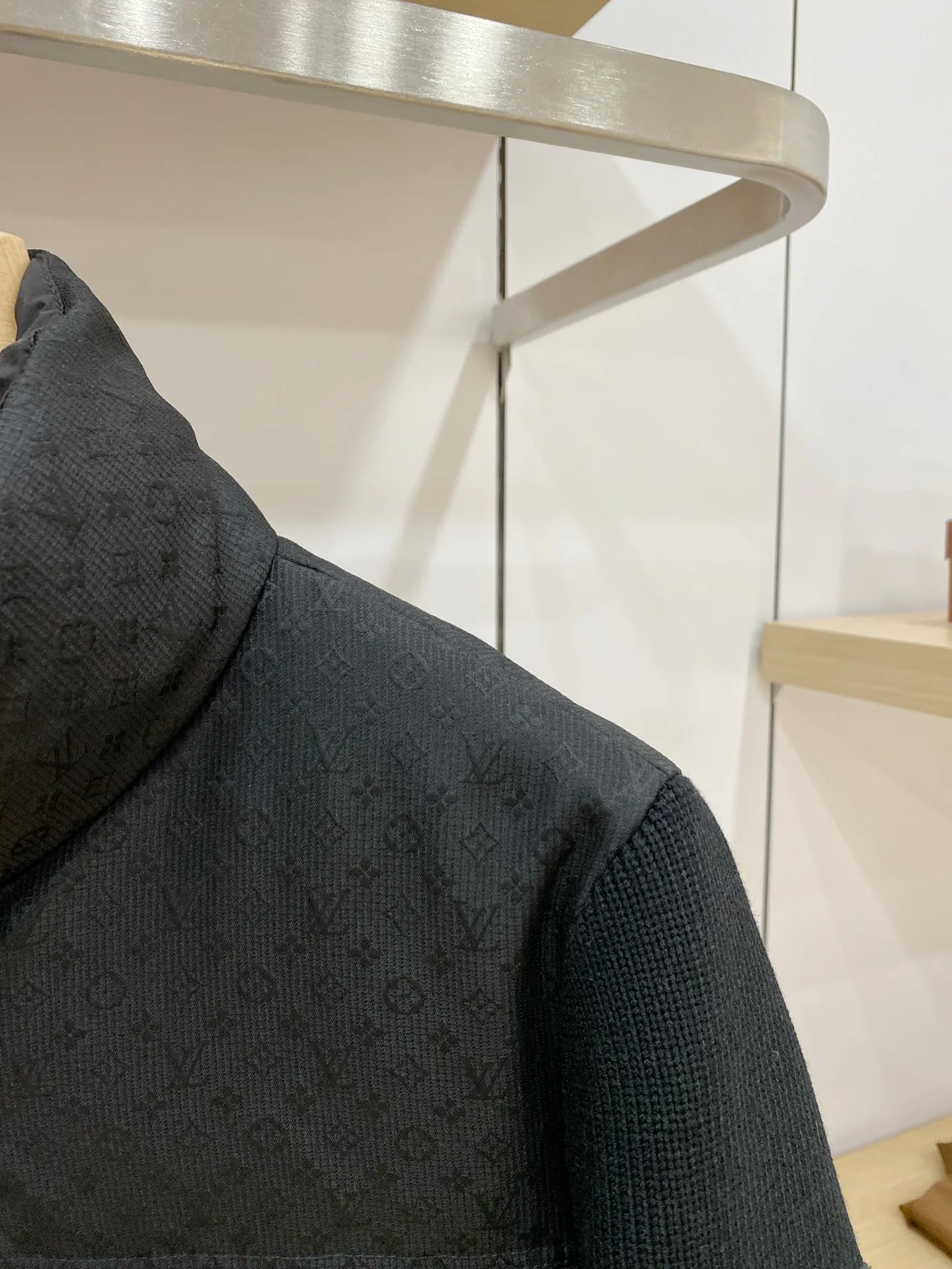 Куртки И Пуховики Мужские Louis Vuitton 18584897