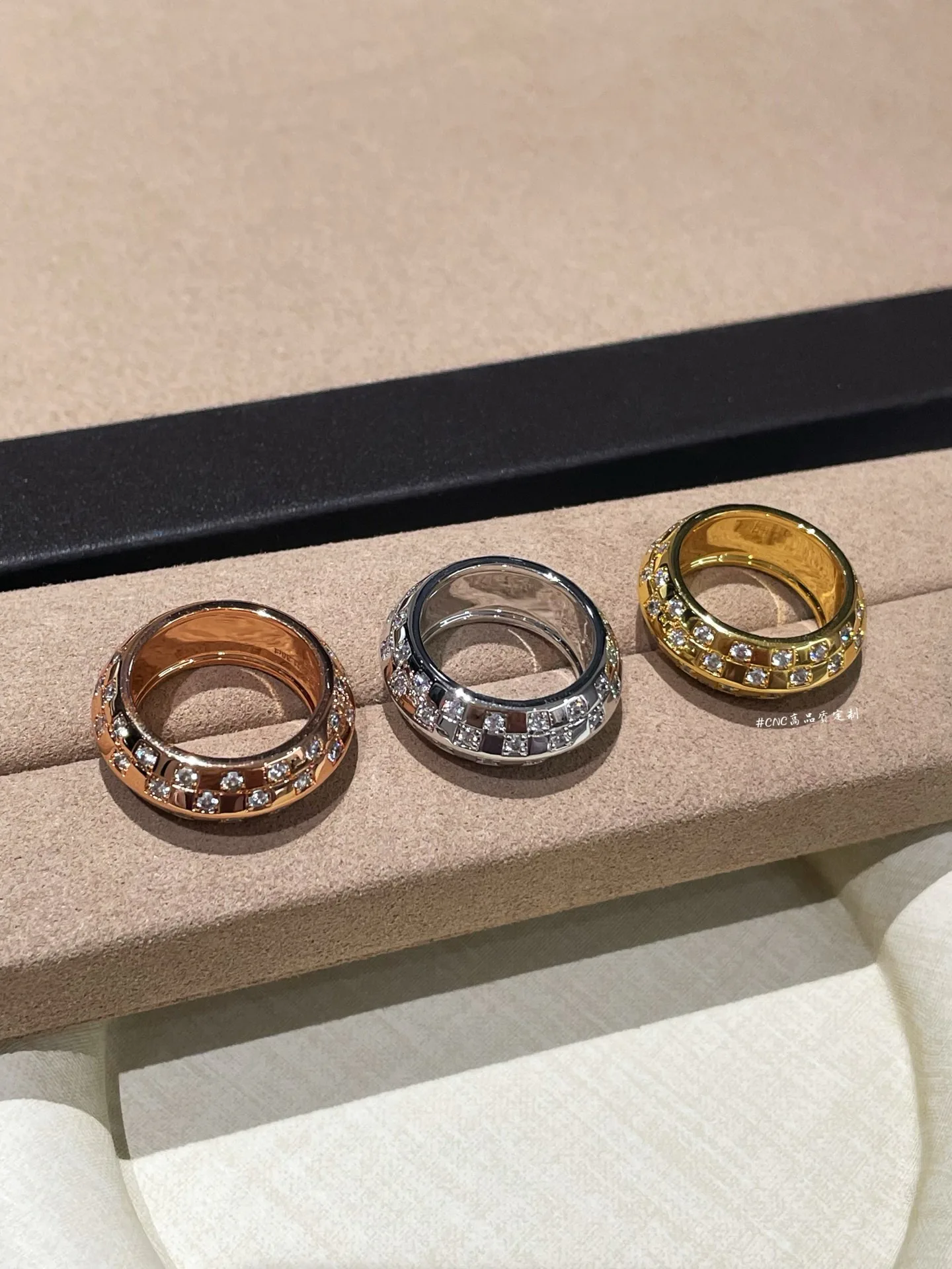 Jewelry LOUIS VUITTON 17819345