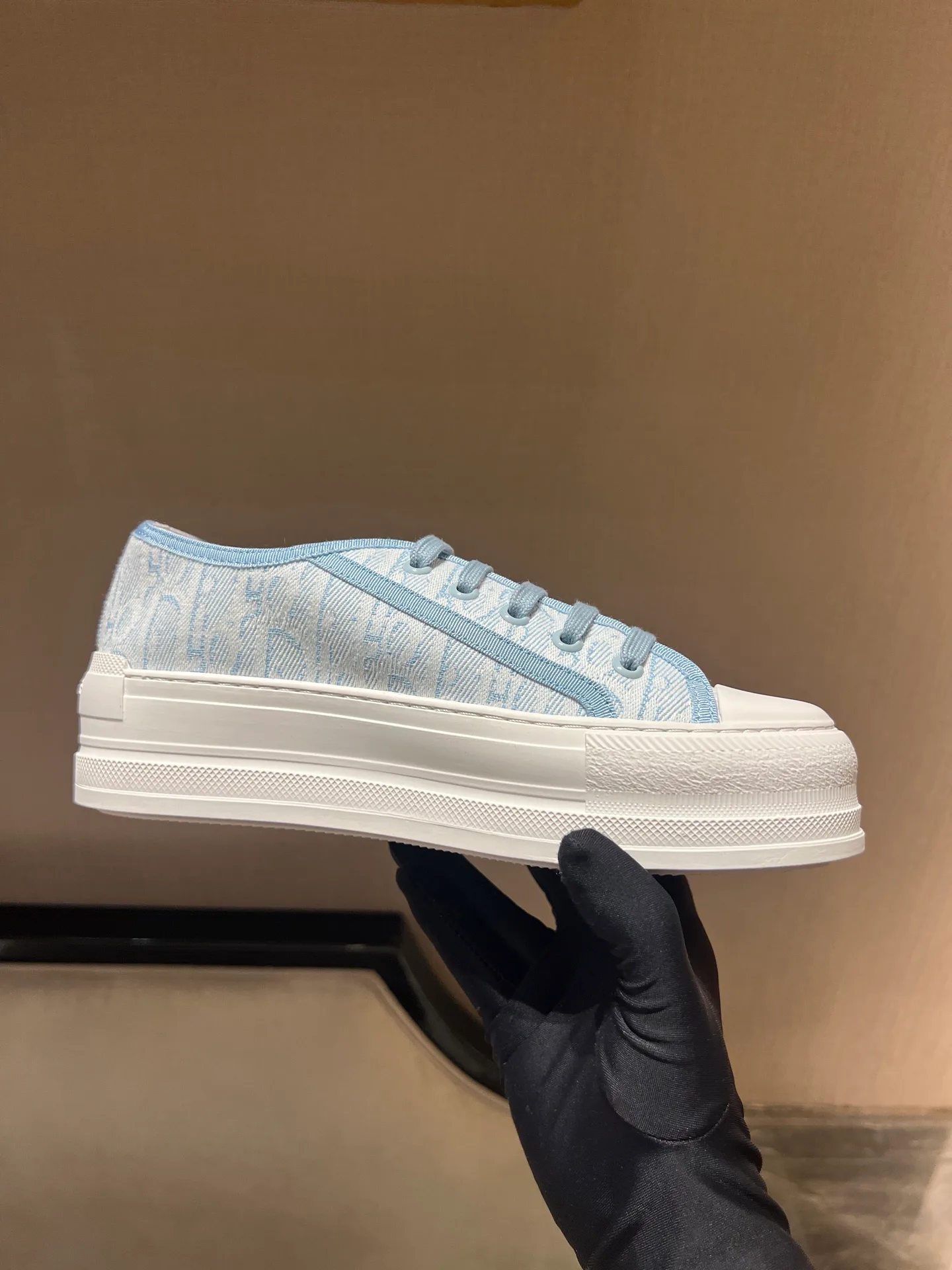 Women's Sneakers CHRISTIAN DIOR 18020288