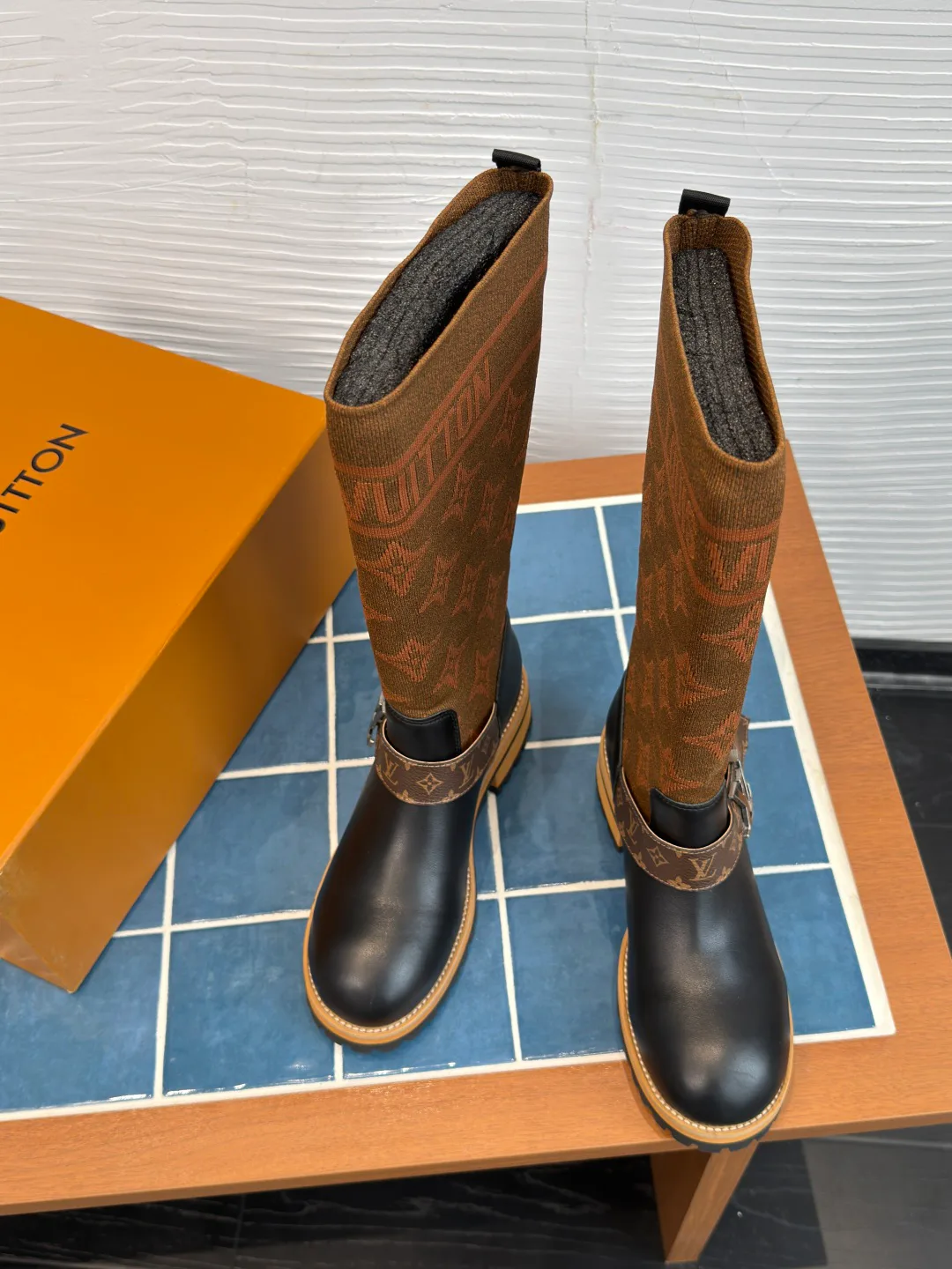 Women's Boots LOUIS VUITTON 18252050