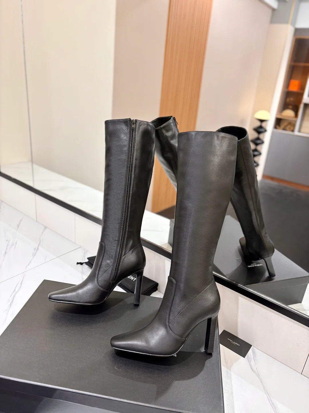Women's Boots SAINT LAURENT 18508897