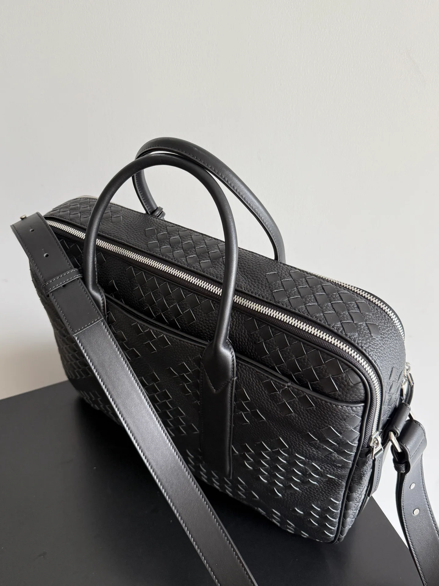 Классические Сумки Женские Bottega Veneta 18619516