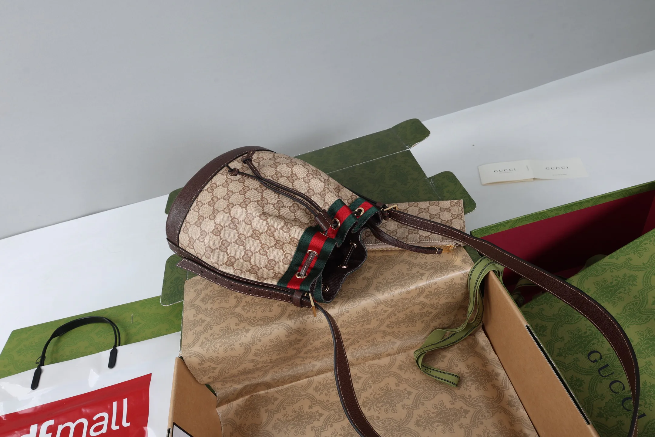 Women's Classic Handbags GUCCI 18065218