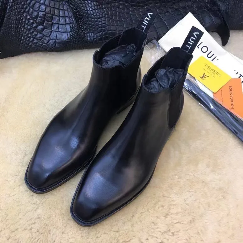 Men's Ankle Boots LOUIS VUITTON 17955338