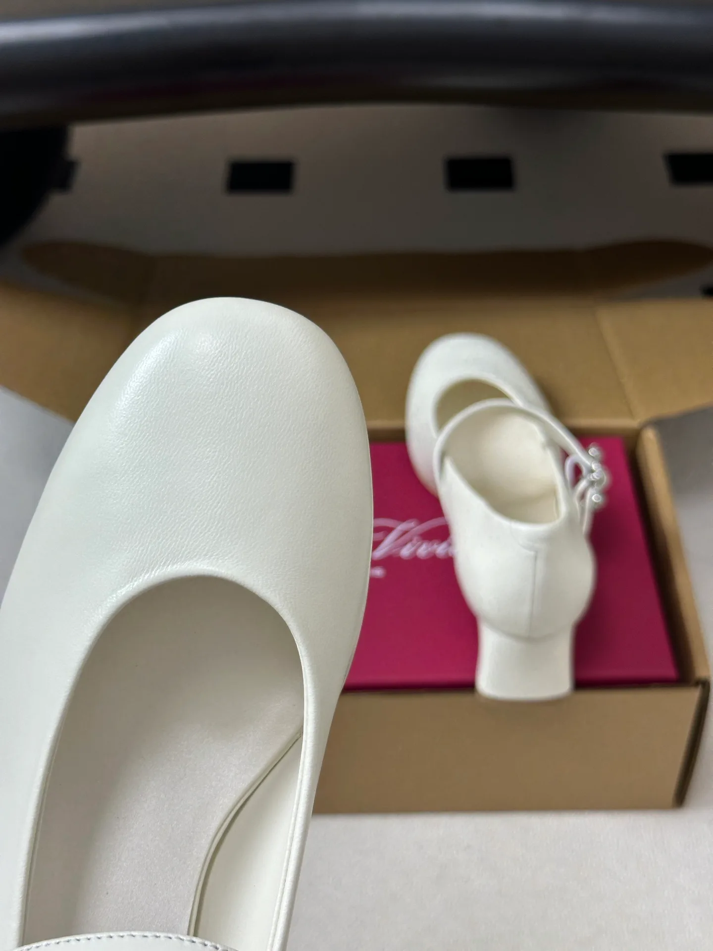Women's Heels ROGER VIVIER 18041484