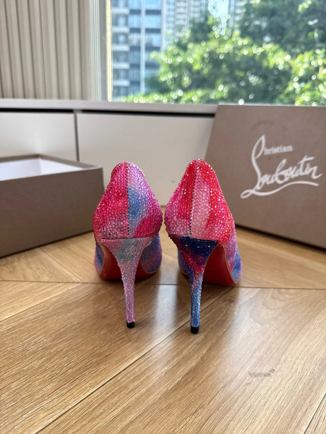 Women's Heels CHRISTIAN LOUBOUTIN 17480782