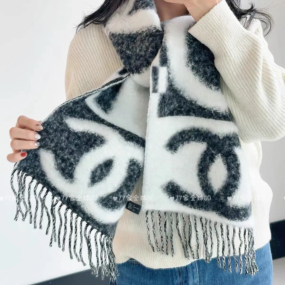 Scarves CHANEL 18322567