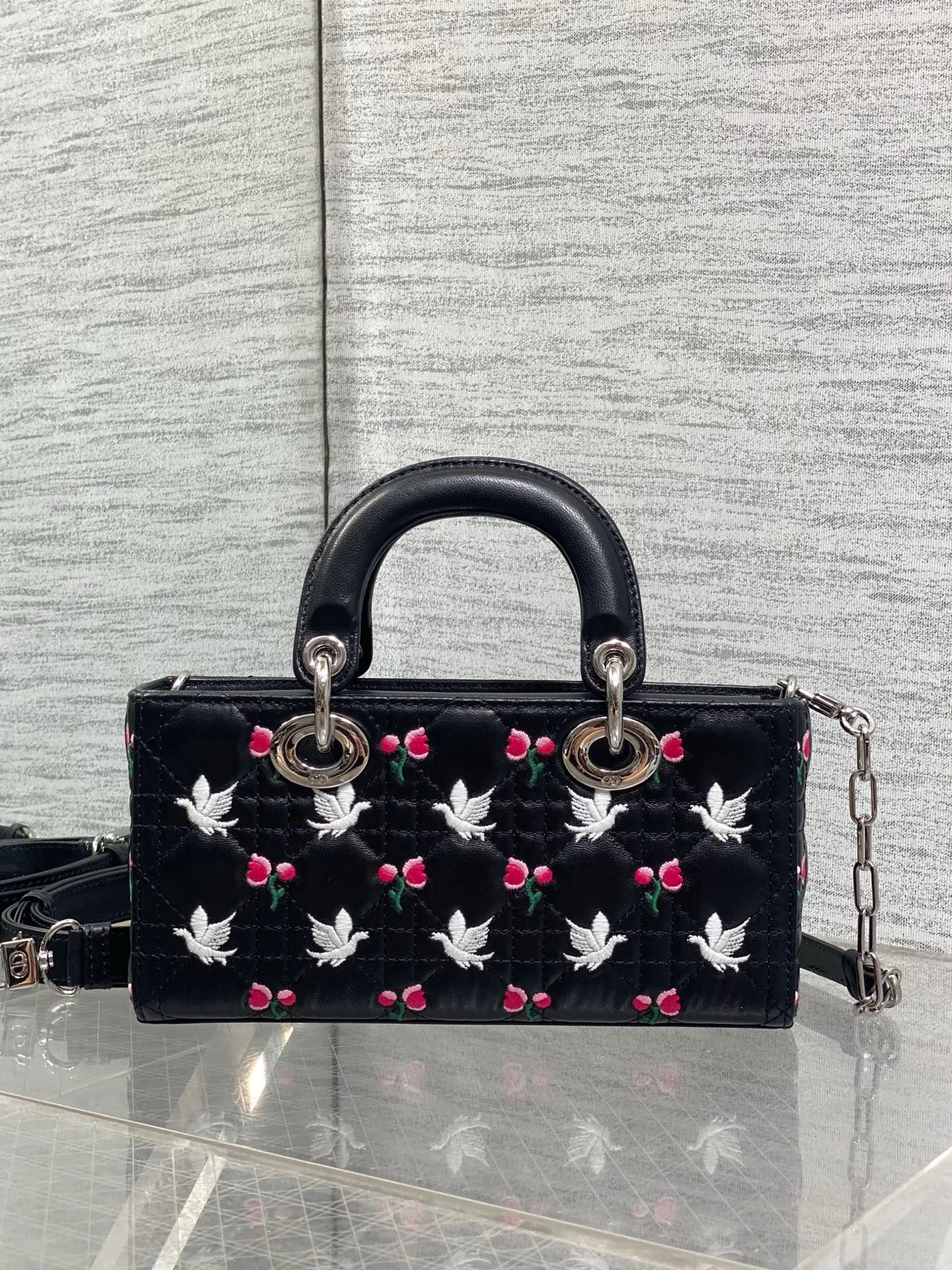 Women's Classic Handbags CHRISTIAN DIOR 17601330