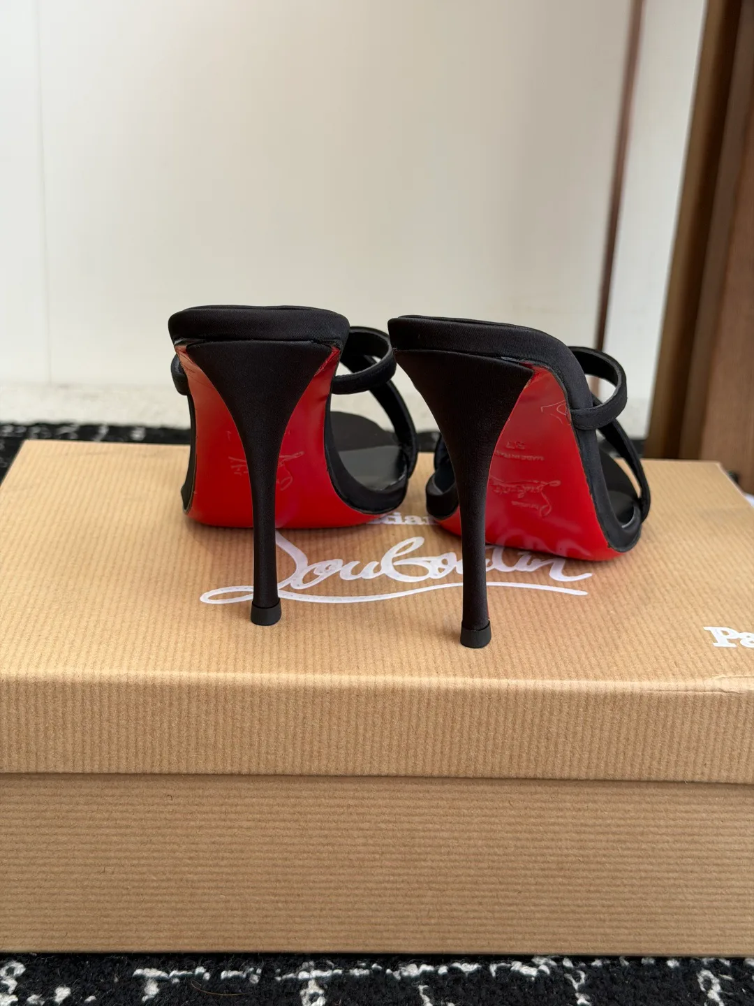 Women's Open-Toe Sandals CHRISTIAN LOUBOUTIN 17936544