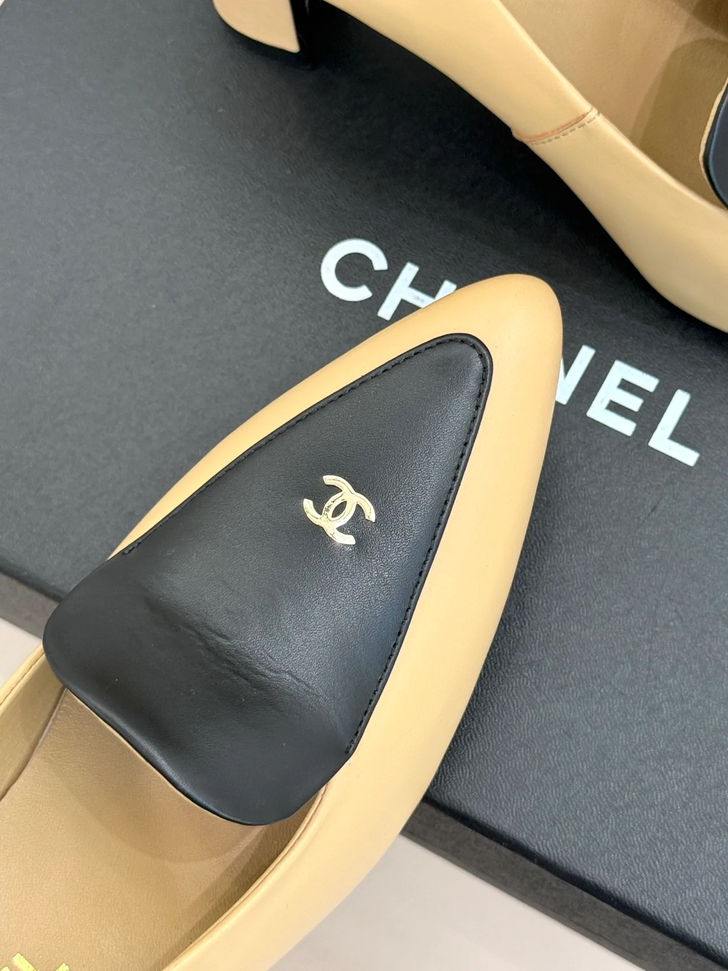 Women's Heels CHANEL 18154804