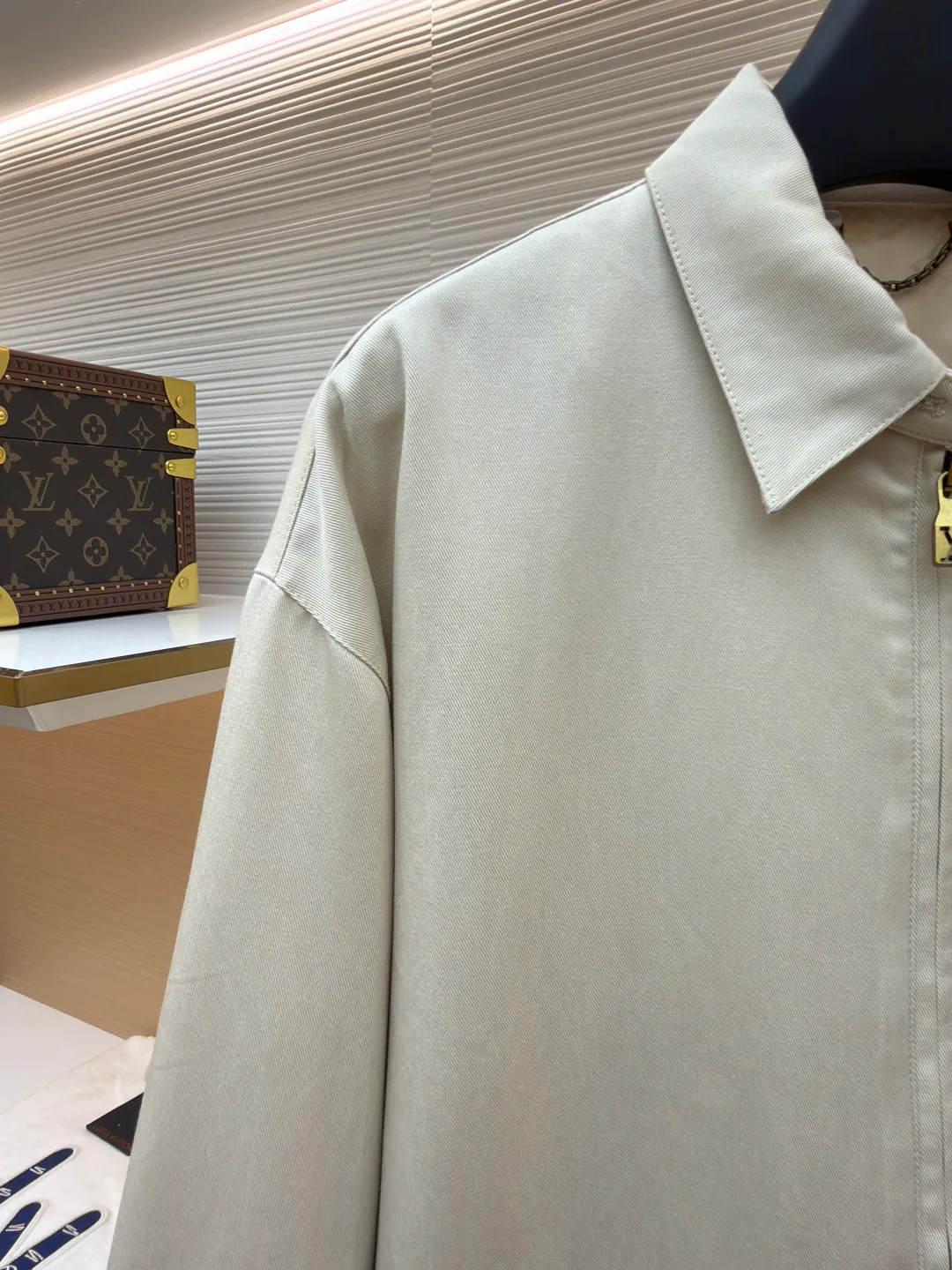 Men's Jackets And Down Jackets LOUIS VUITTON 18309048