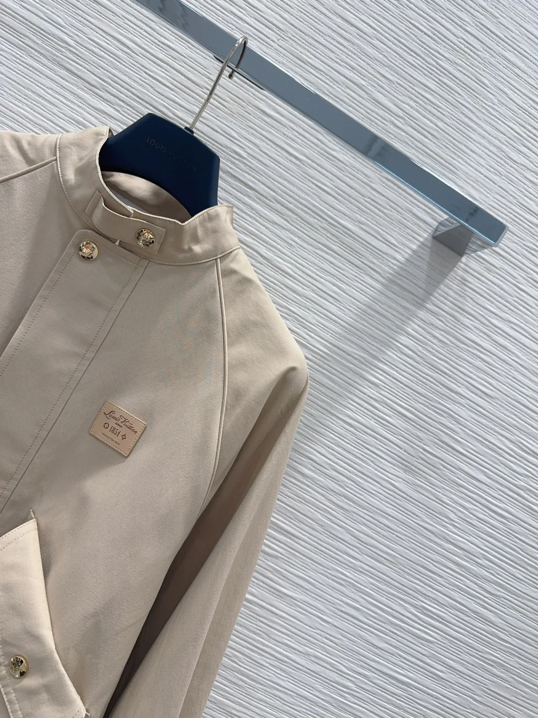 Women's Jackets And Down Jackets LOUIS VUITTON 18388609