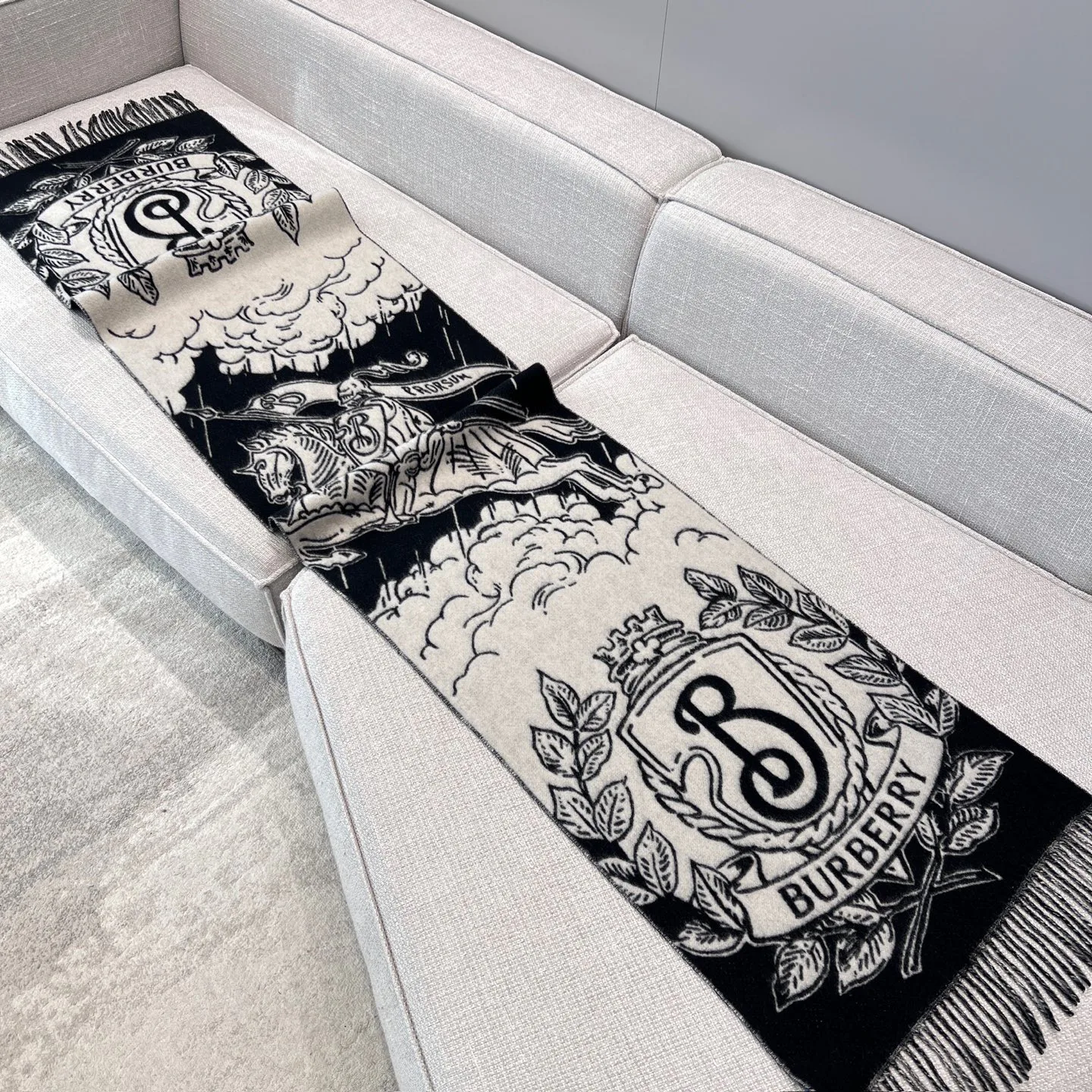 Scarves BURBERRY 17945491