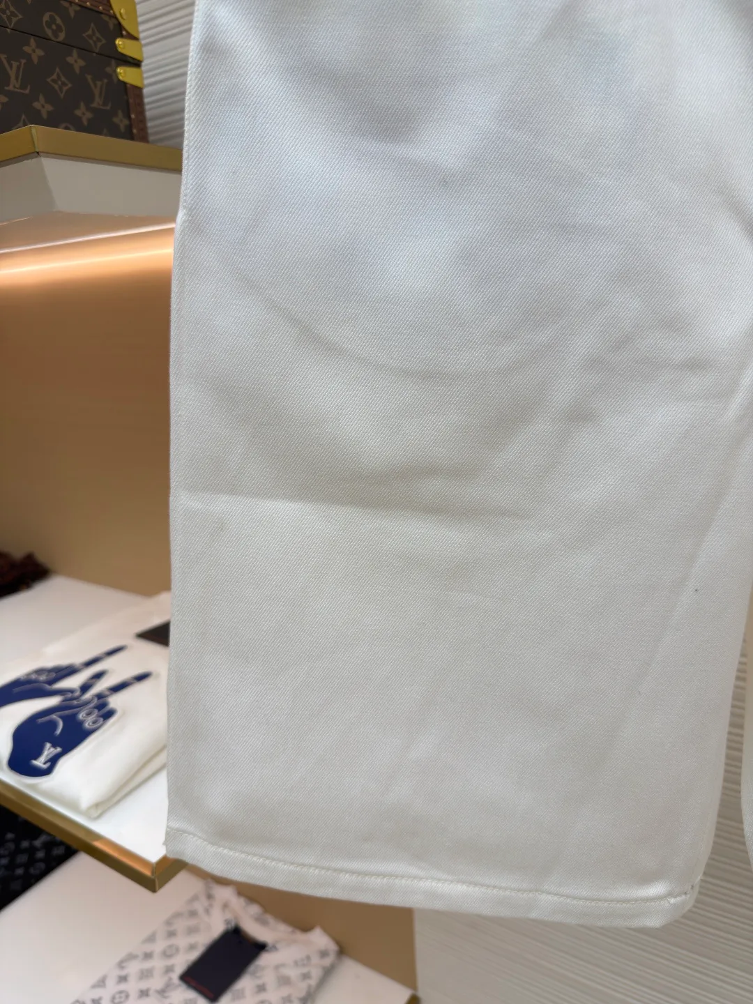 Men's Shorts LOUIS VUITTON 18154063