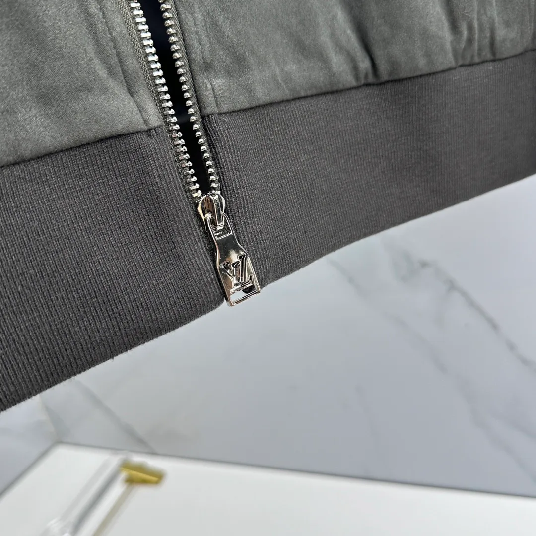 Куртки И Пуховики Мужские Louis Vuitton 18596976