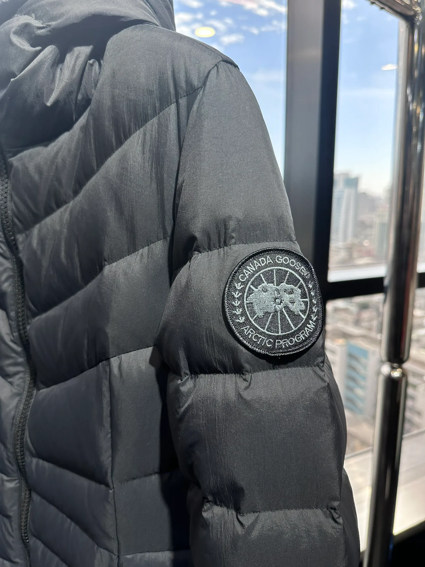 Women's Jackets And Down Jackets CANADA GOOSE 17959443