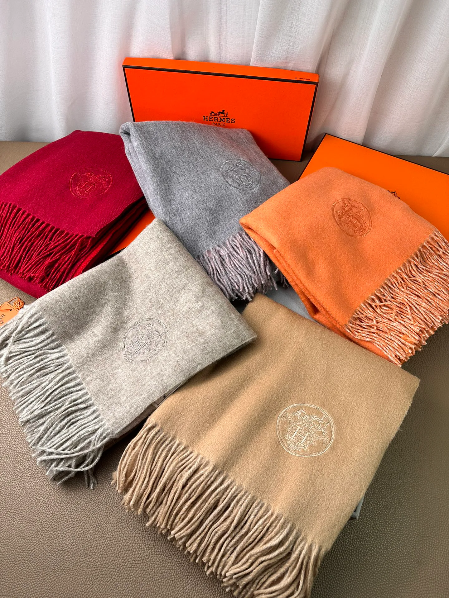 Scarves HERMES 18105098