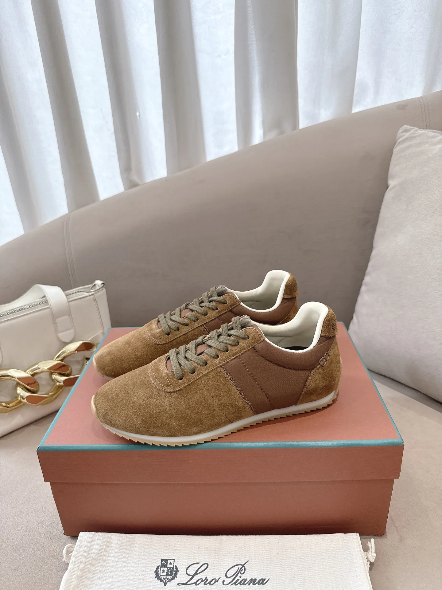 Women's Sneakers LORO PIANA 17803507
