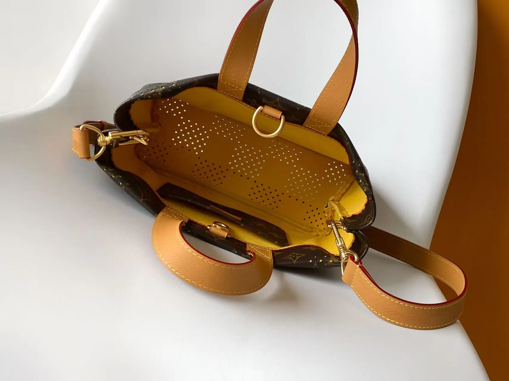 Women's Classic Handbags LOUIS VUITTON 17948739