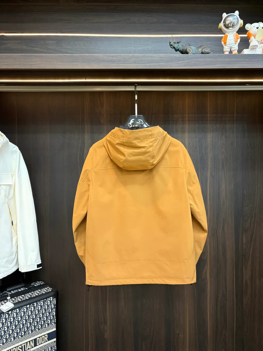 Women's Jackets And Down Jackets LOUIS VUITTON 18157373