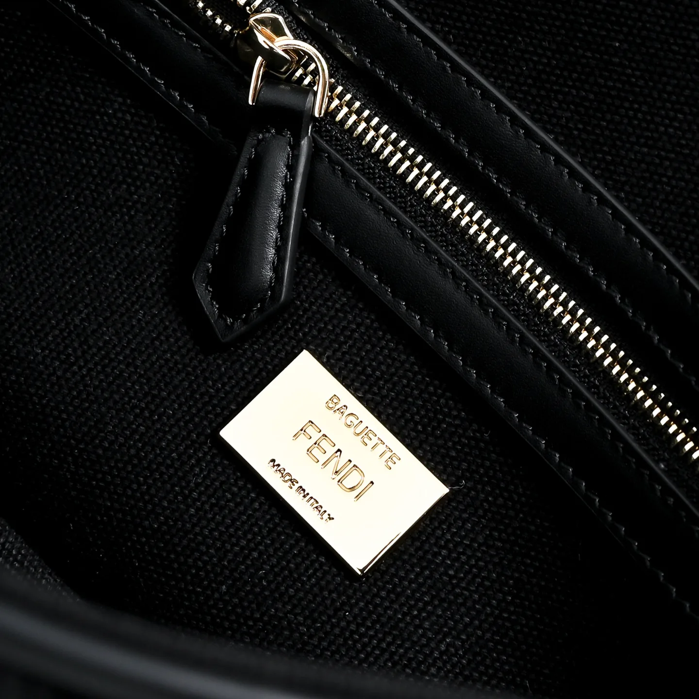 Women's Classic Handbags FENDI 18004259