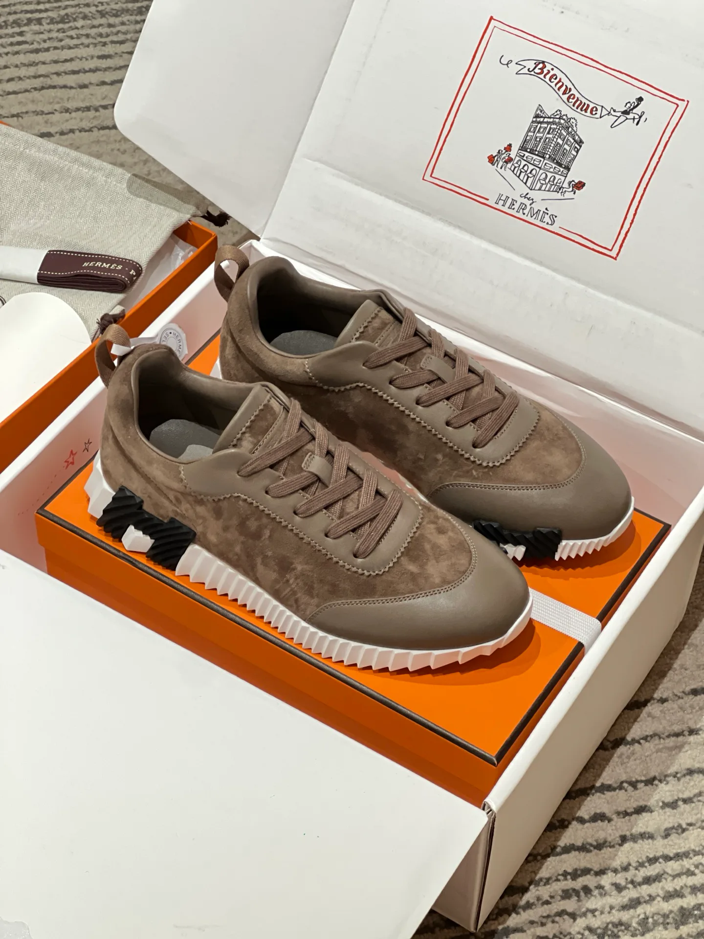 Women's Sneakers HERMES 18080324