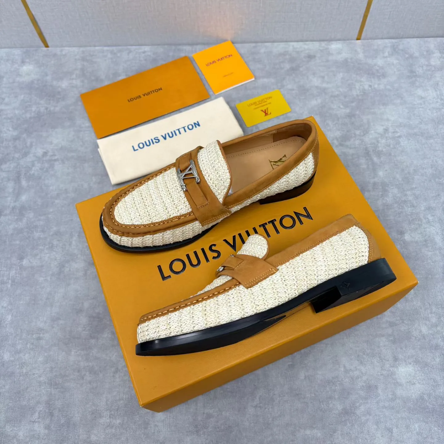Men's Loafers And Dress Shoes LOUIS VUITTON 18193947