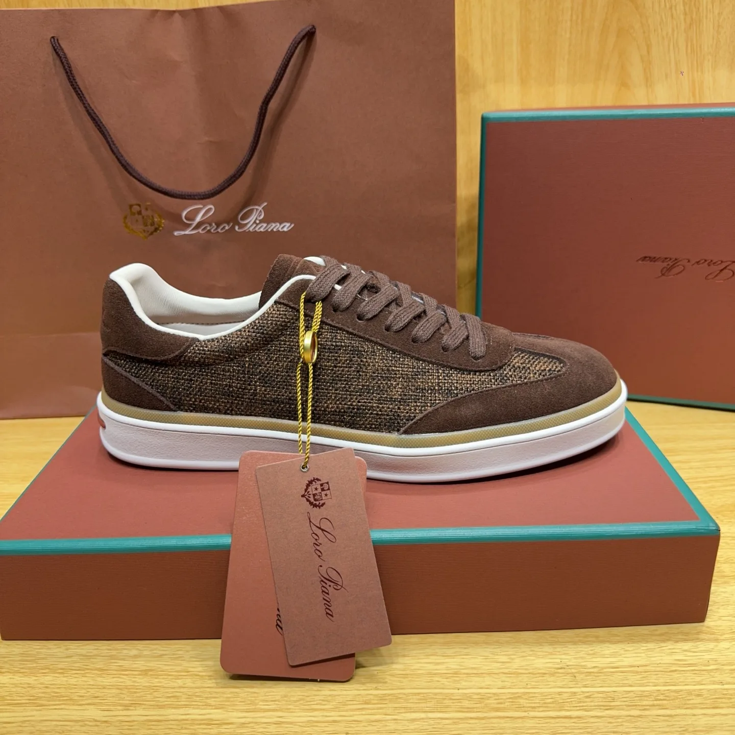 Women's Sneakers LORO PIANA 18263647