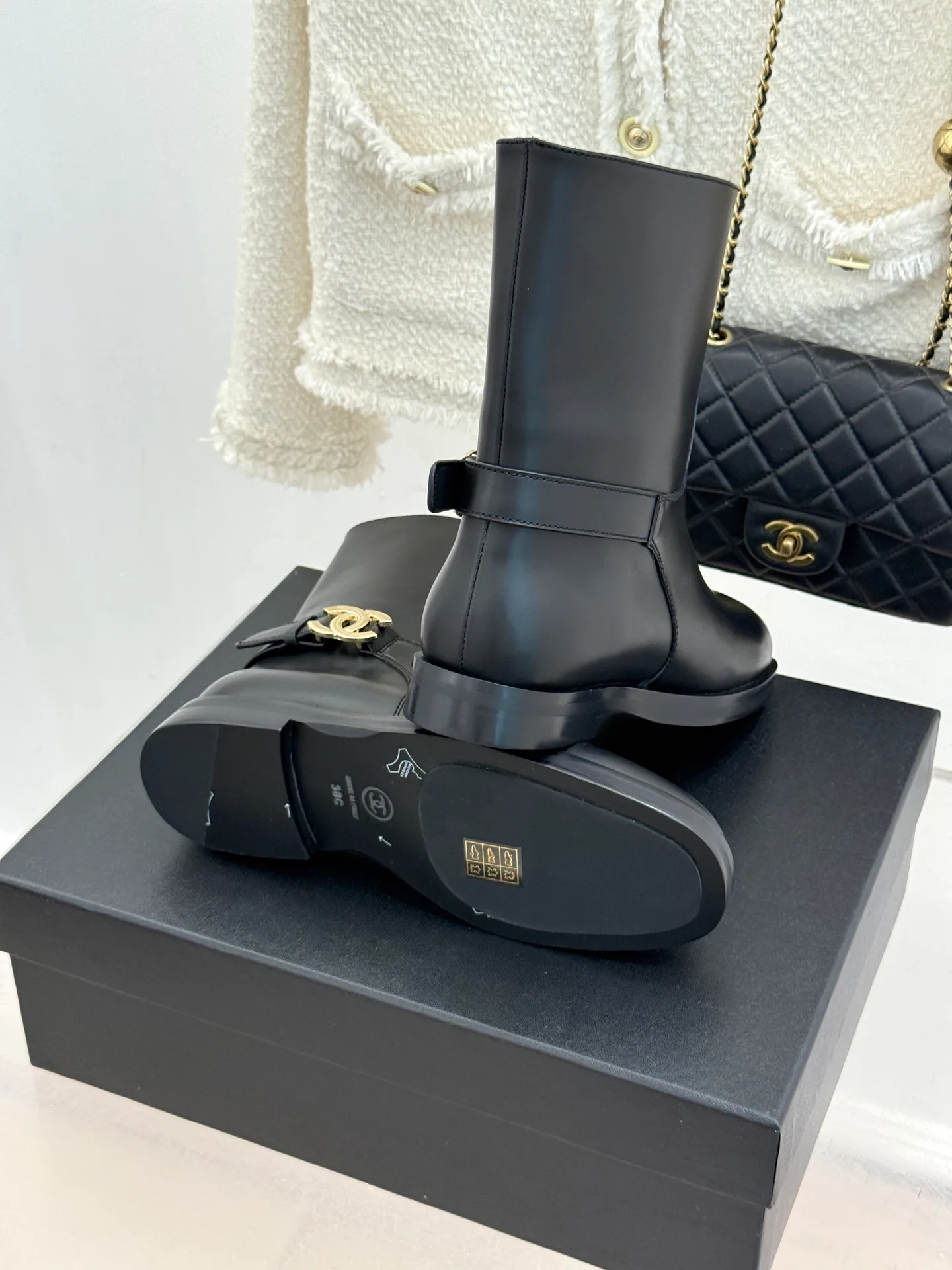 Women's Boots CHANEL 18154847