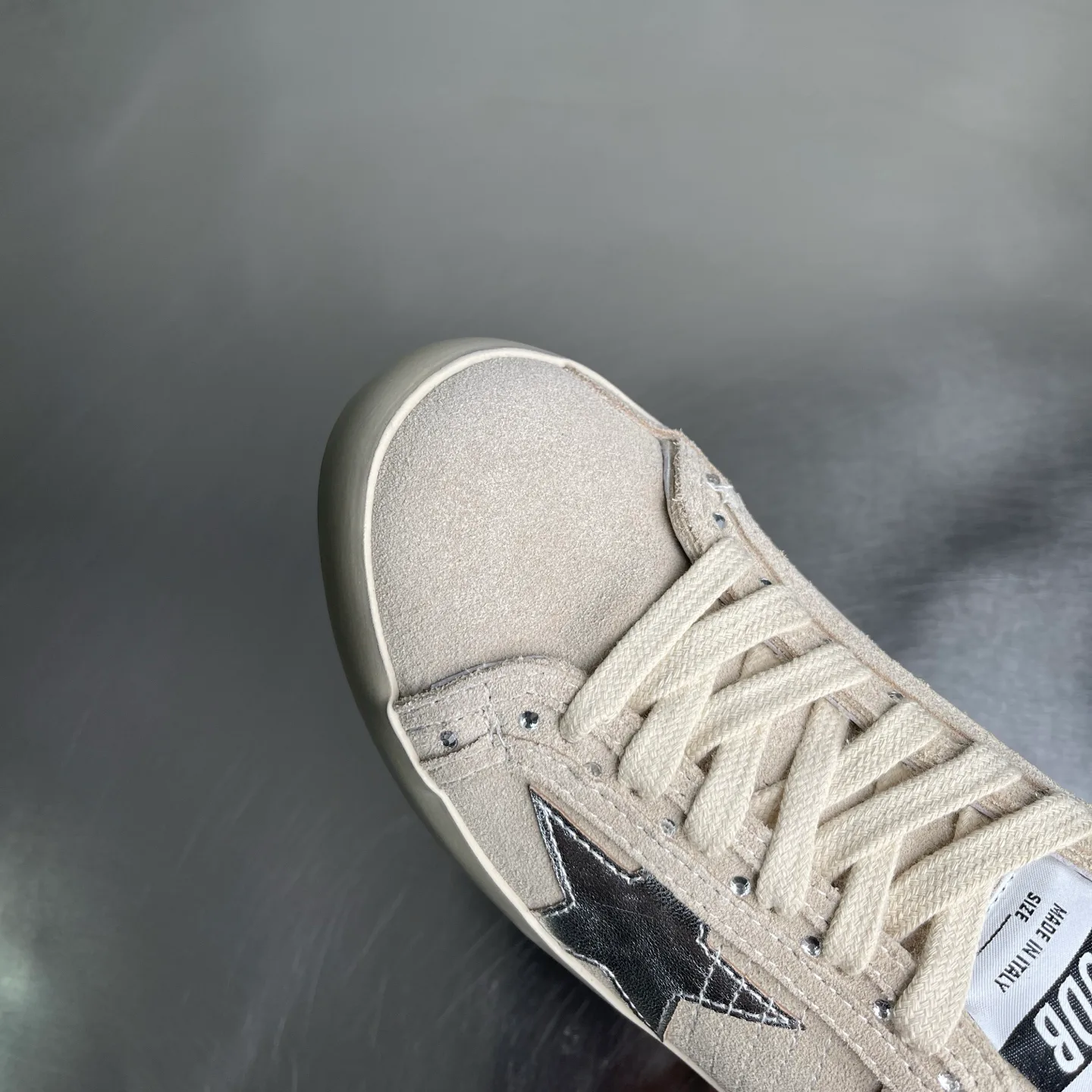 Women's Sneakers GOLDEN GOOSE 17214167