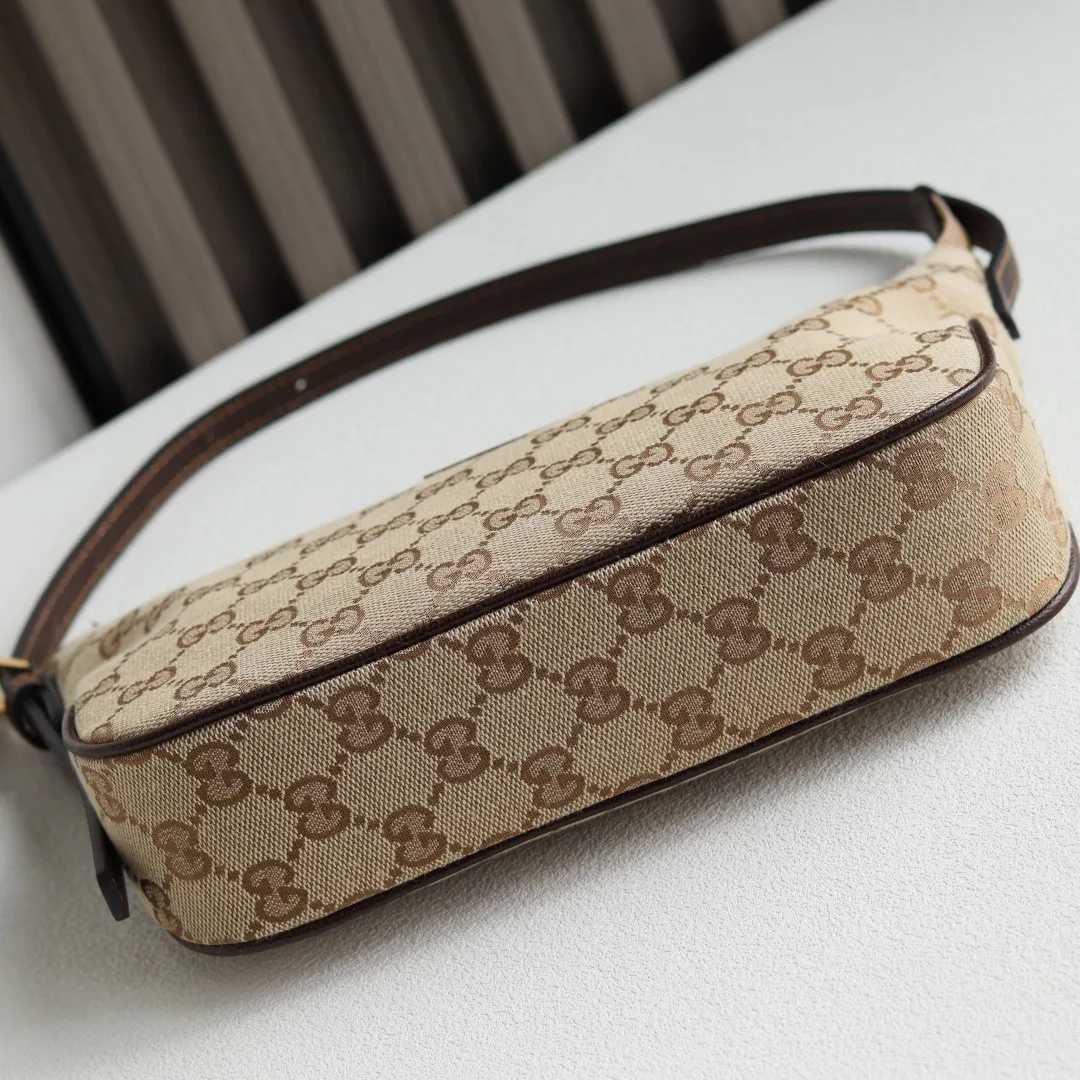 Women's Shoulder Bags GUCCI 17947870