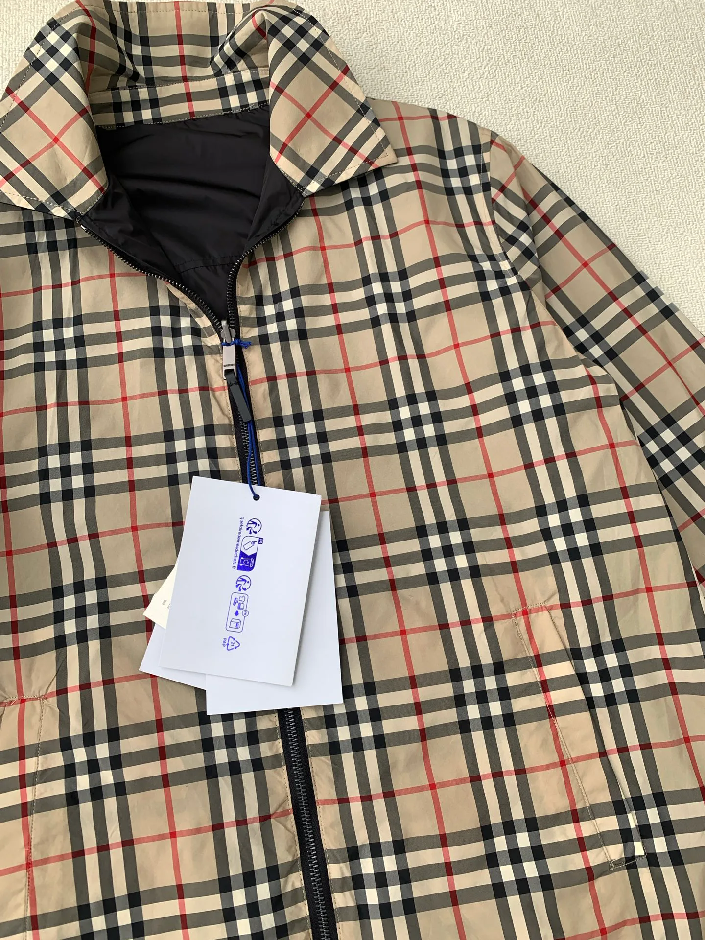 Men's Jackets And Down Jackets BURBERRY 18182569