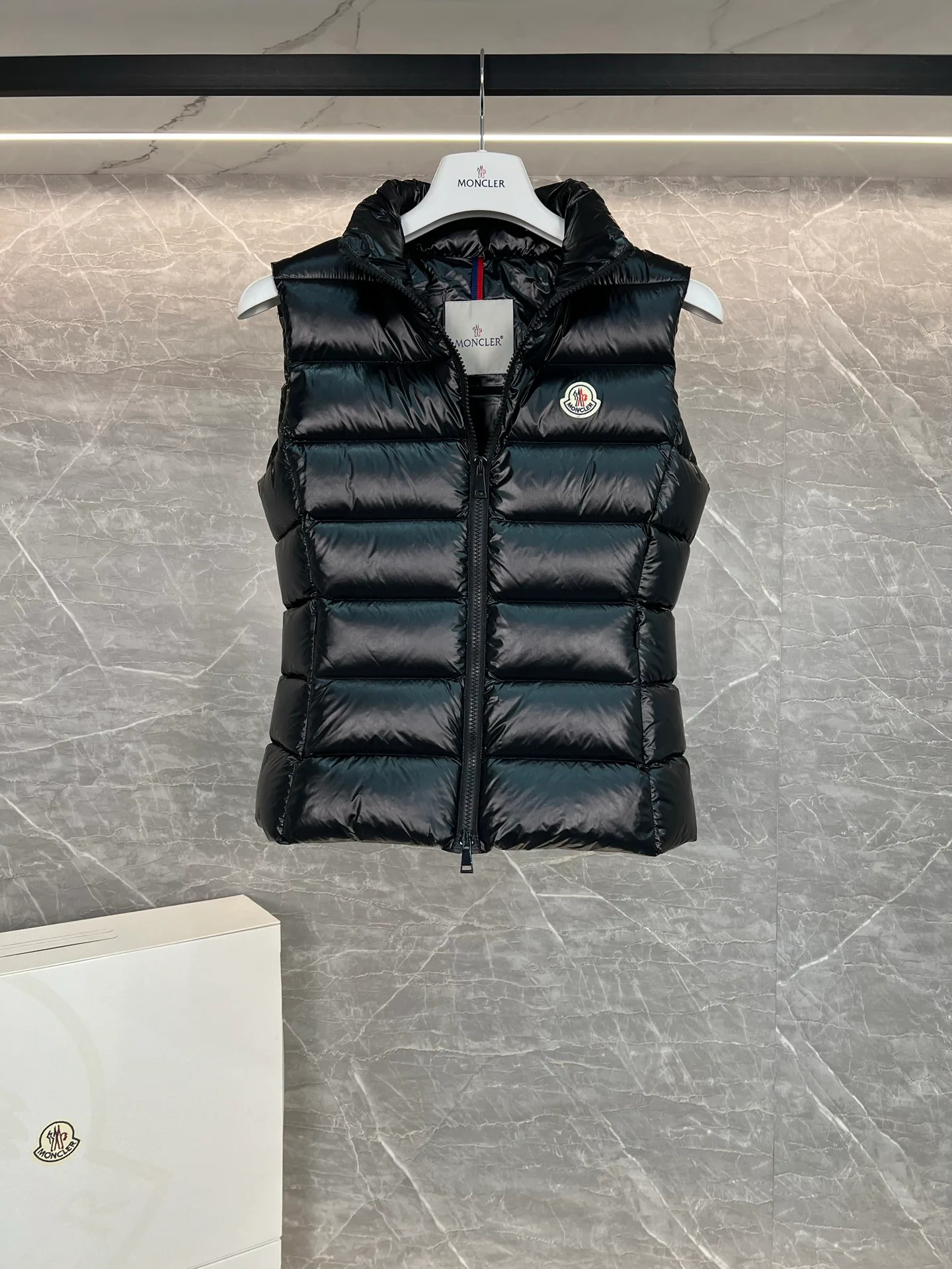 Women's Vests MONCLER 17850093