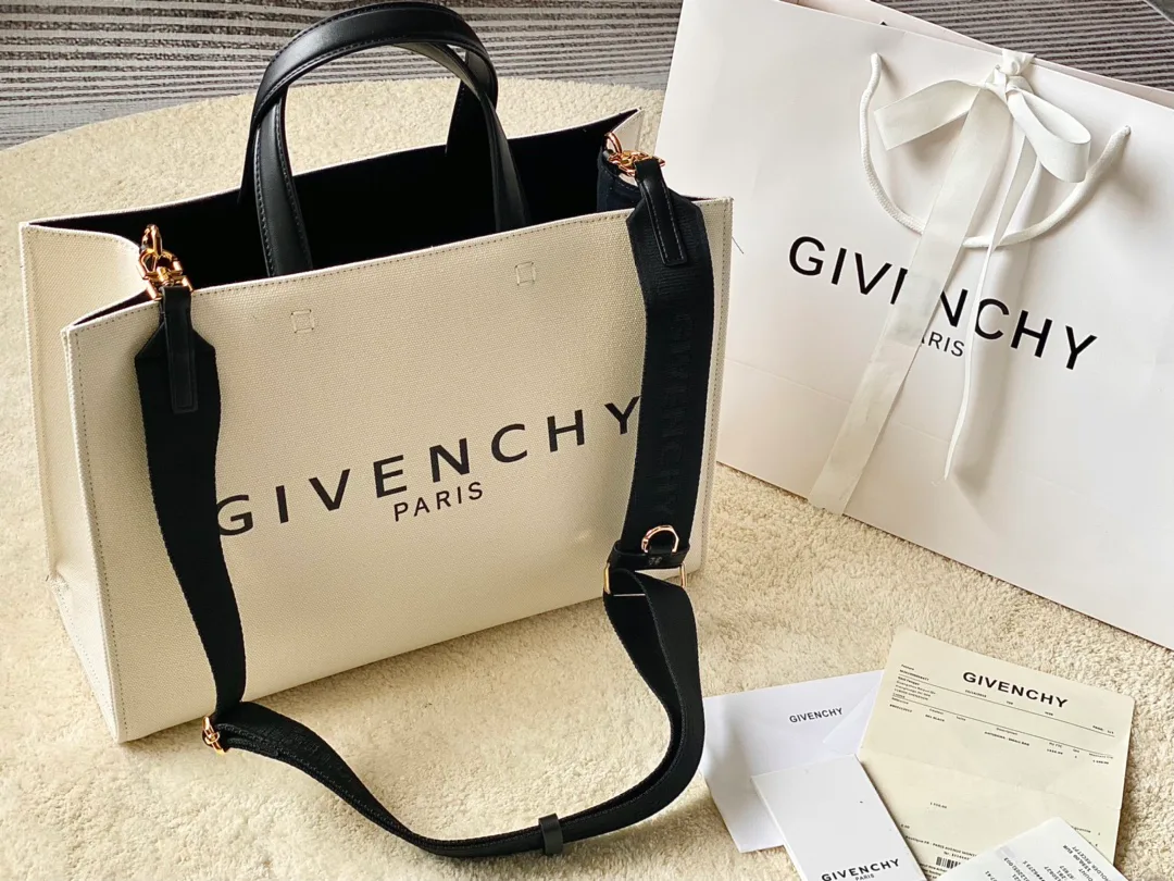 Women's Classic Handbags GIVENCHY 18452598