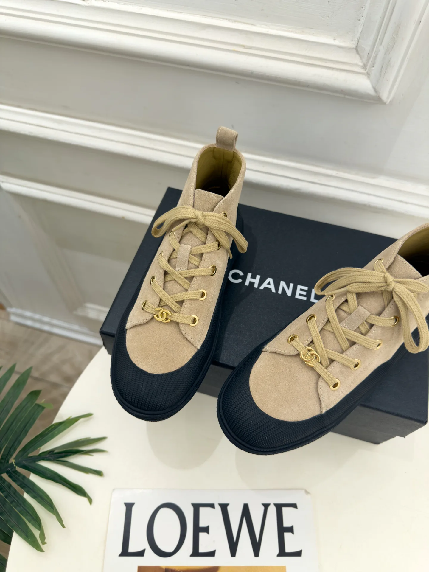 Women's Sneakers CHANEL 18346895