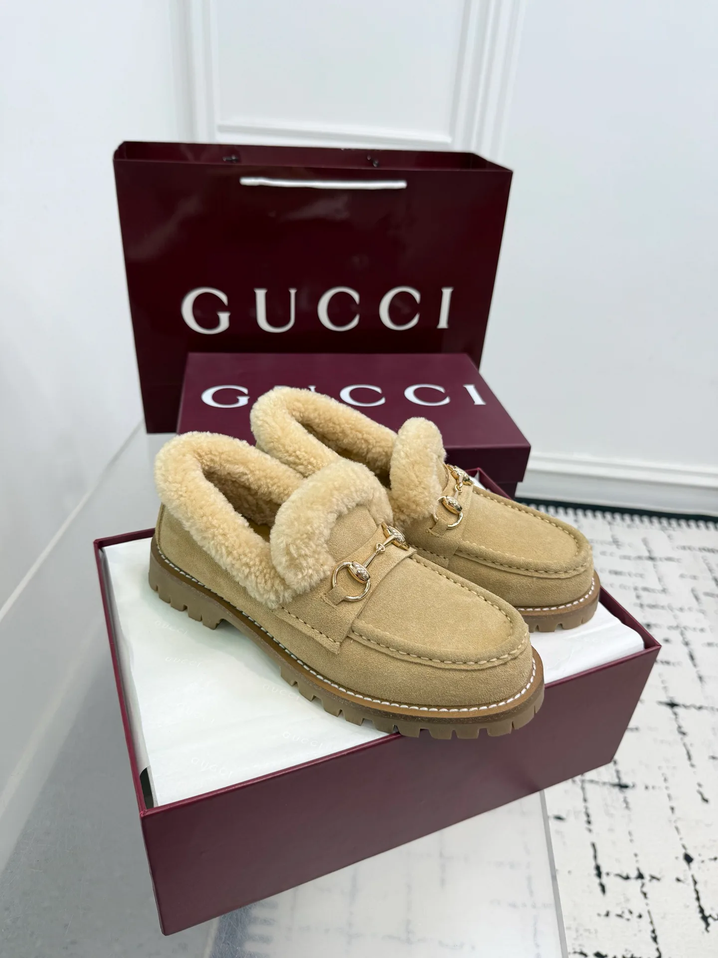 Women's Loafers And Moccasins GUCCI 18393484