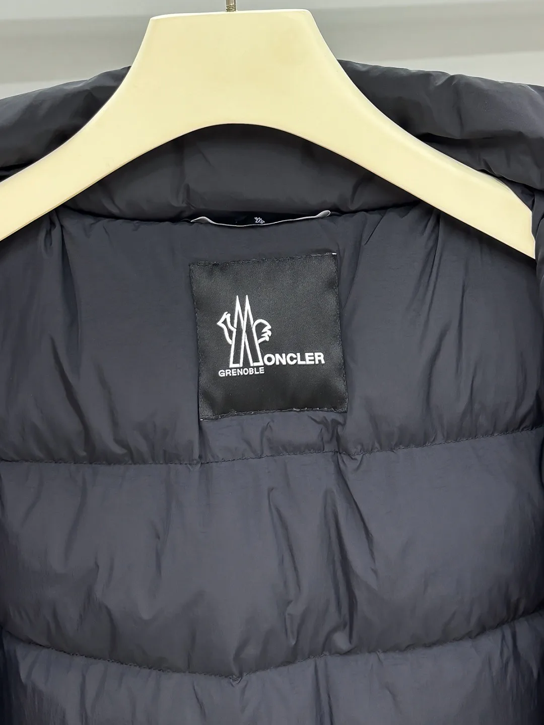 Куртки И Пуховики Мужские Moncler 18596605