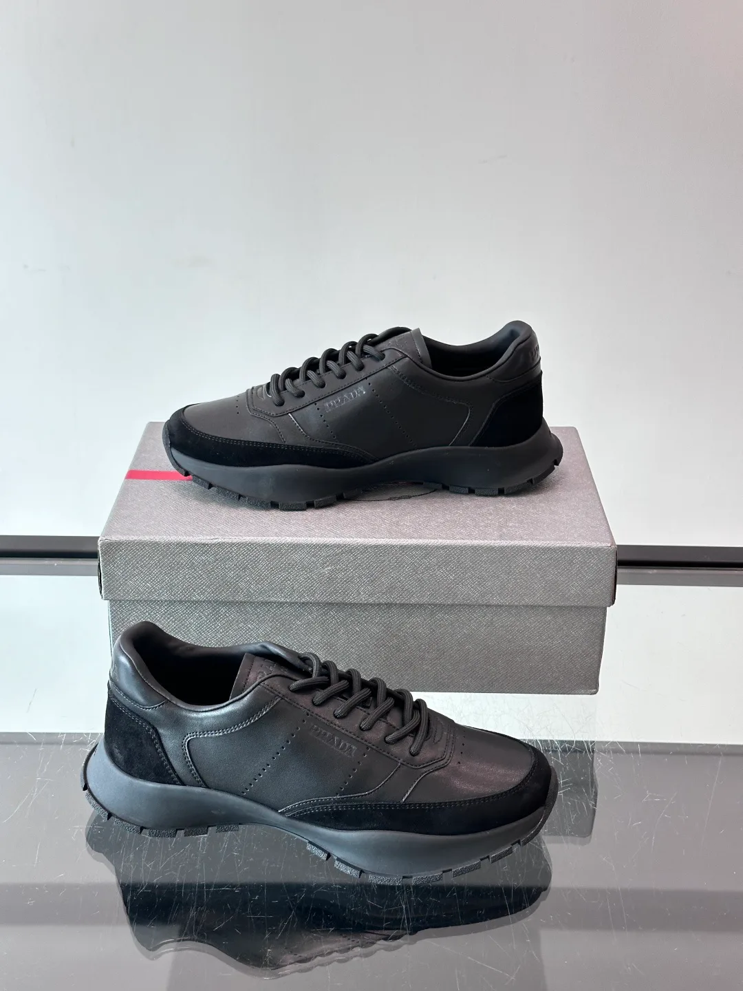 Men's Sneakers PRADA 18449496