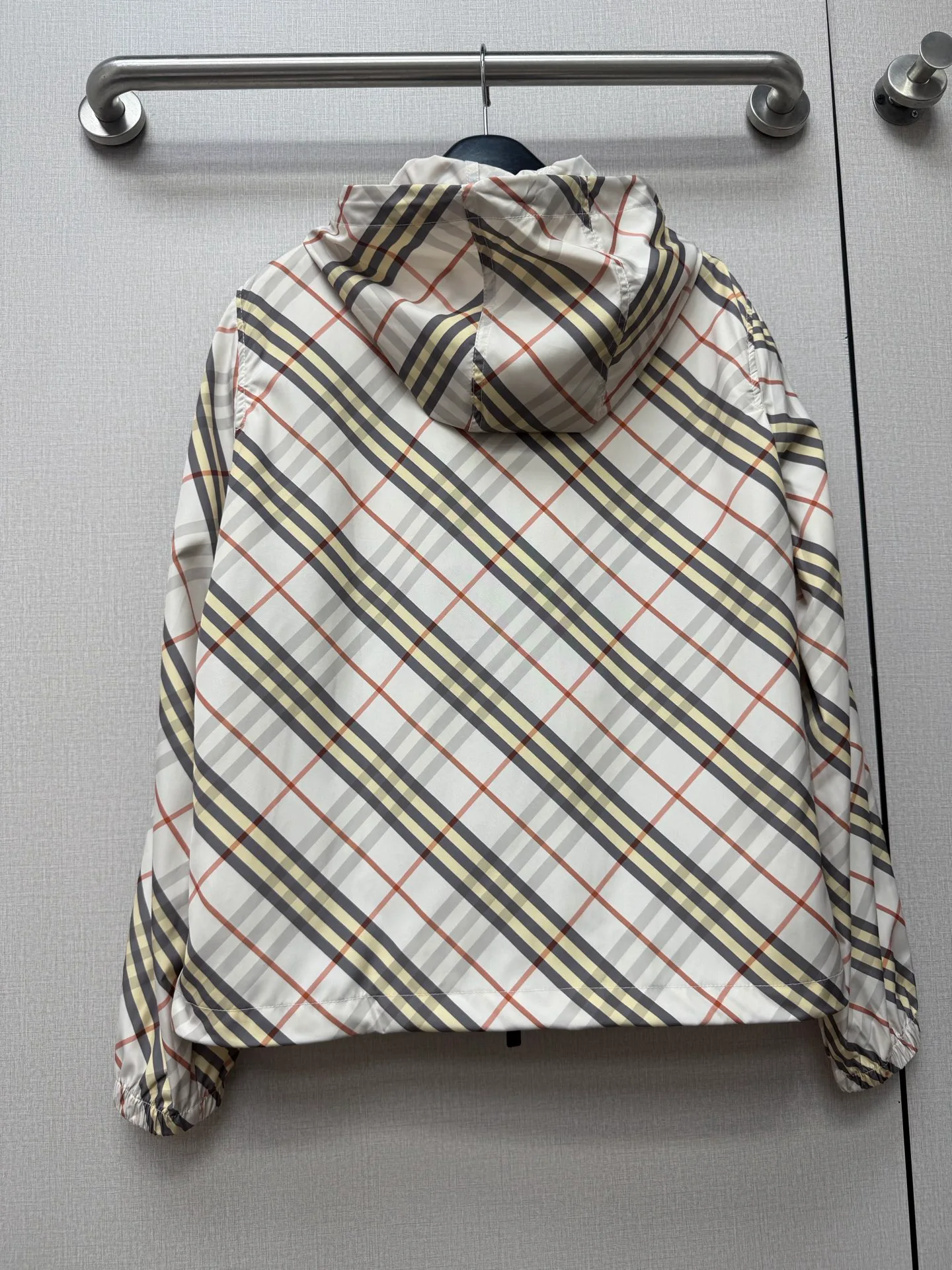Women's Jackets And Down Jackets BURBERRY 18512906