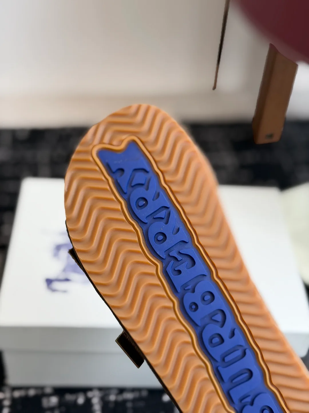 Women's Flip-Flops BURBERRY 17075329