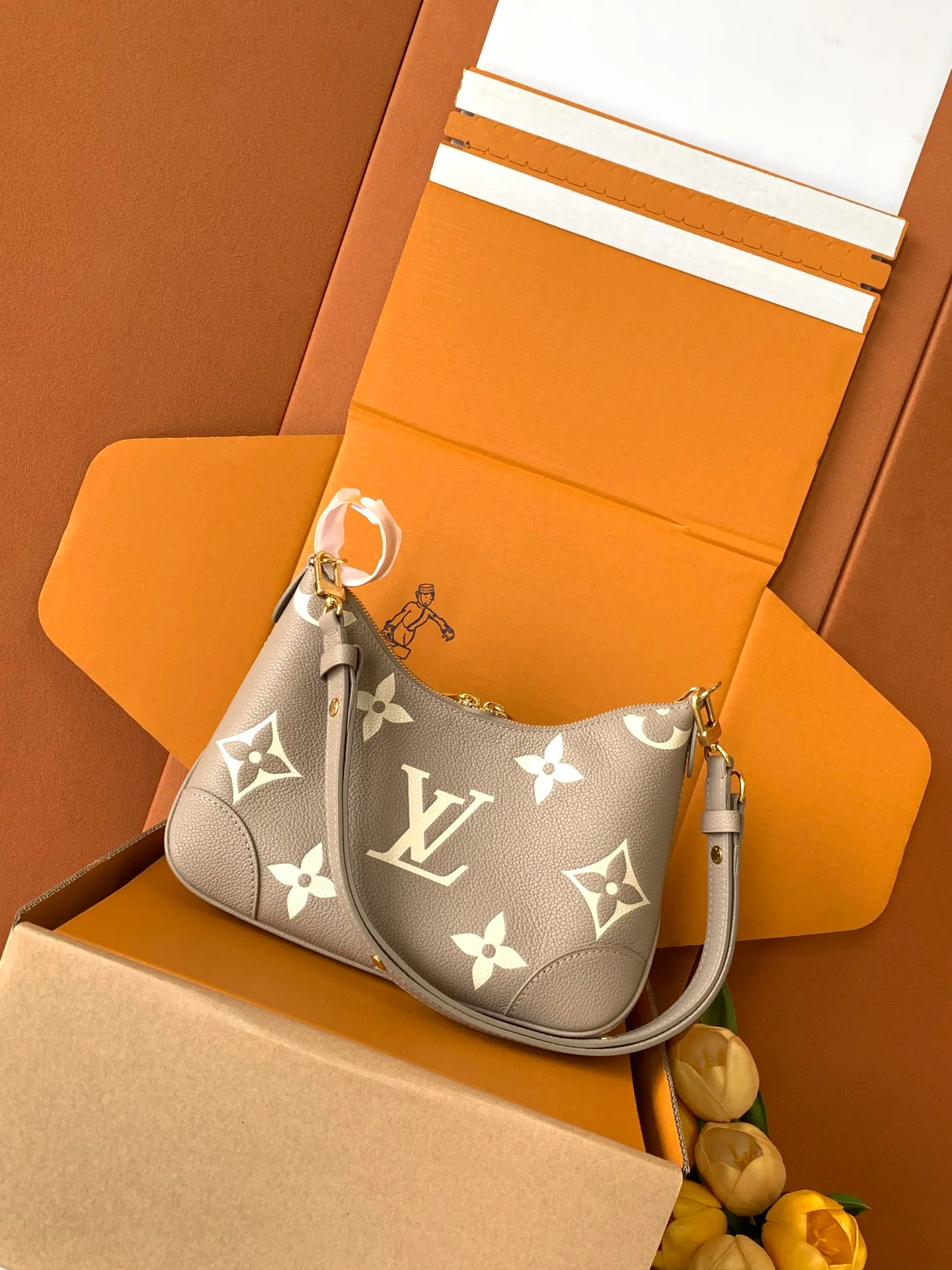 Women's Classic Handbags LOUIS VUITTON 18520964