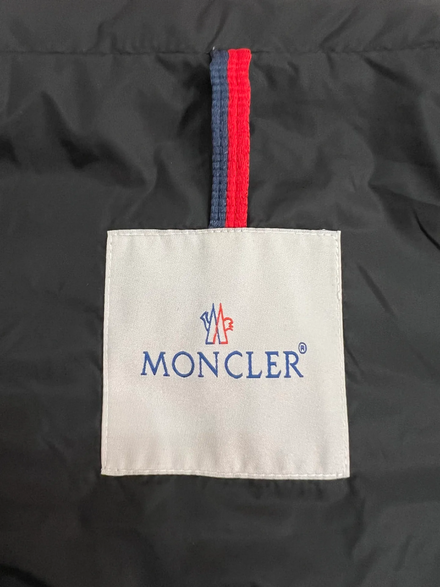 Куртки И Пуховики Мужские Moncler 18599888