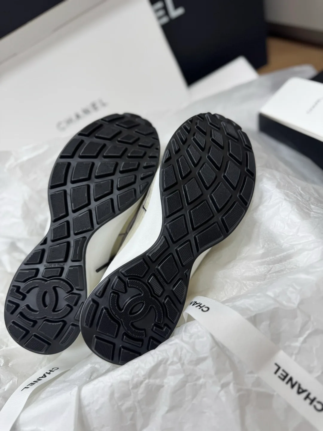Women's Sneakers CHANEL 17418273