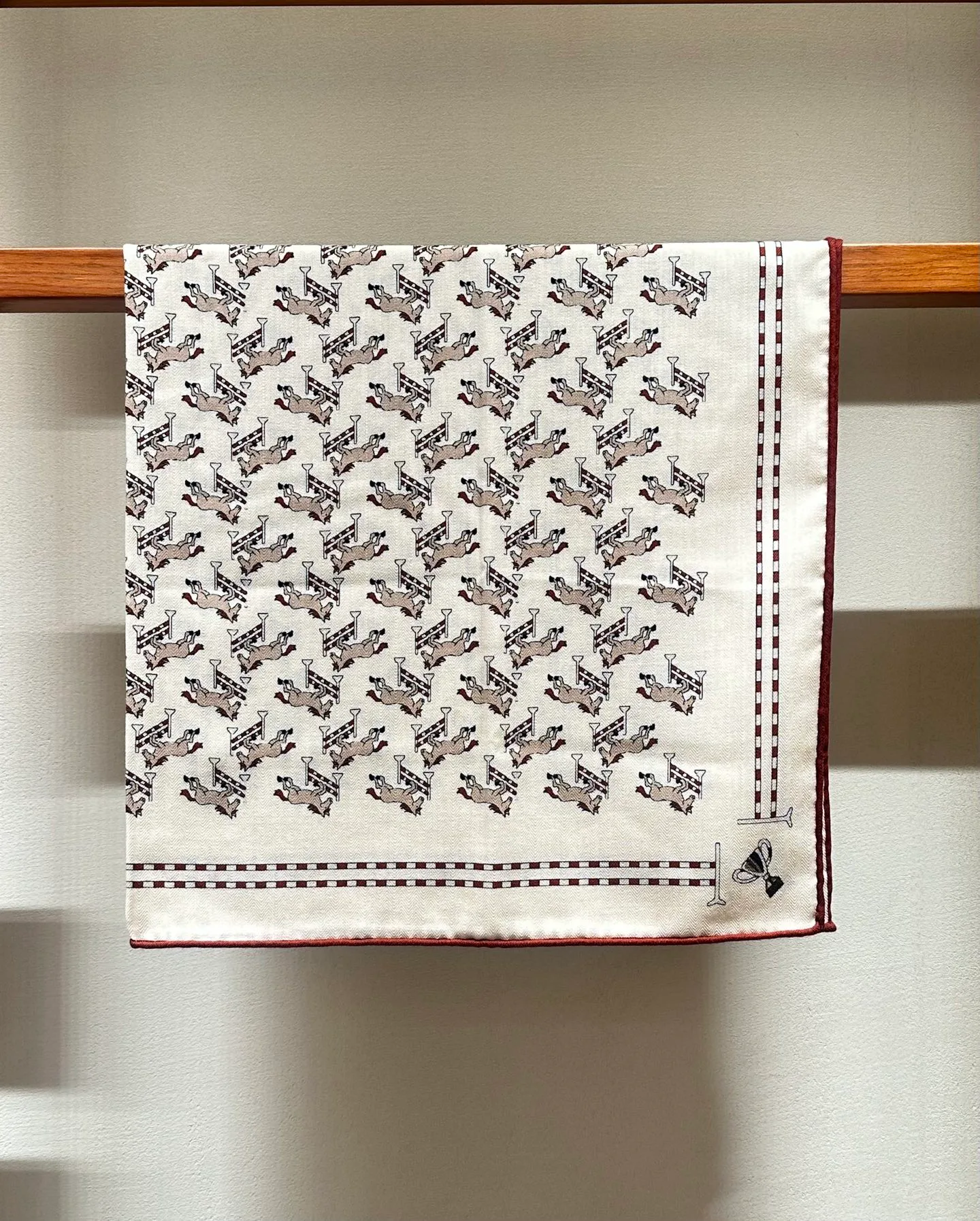 Silk Scarves HERMES 18476590