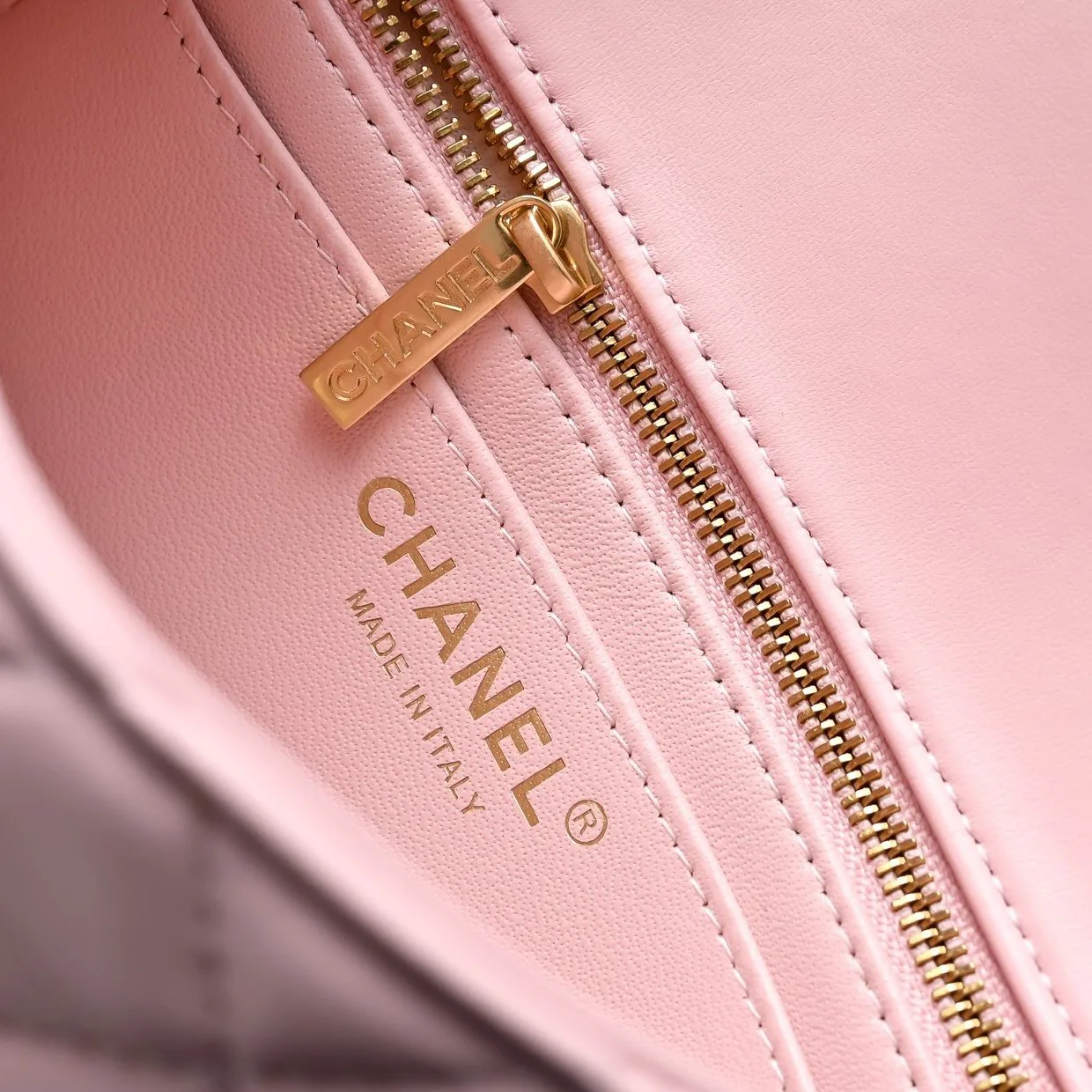 Women's Classic Handbags CHANEL 17802240