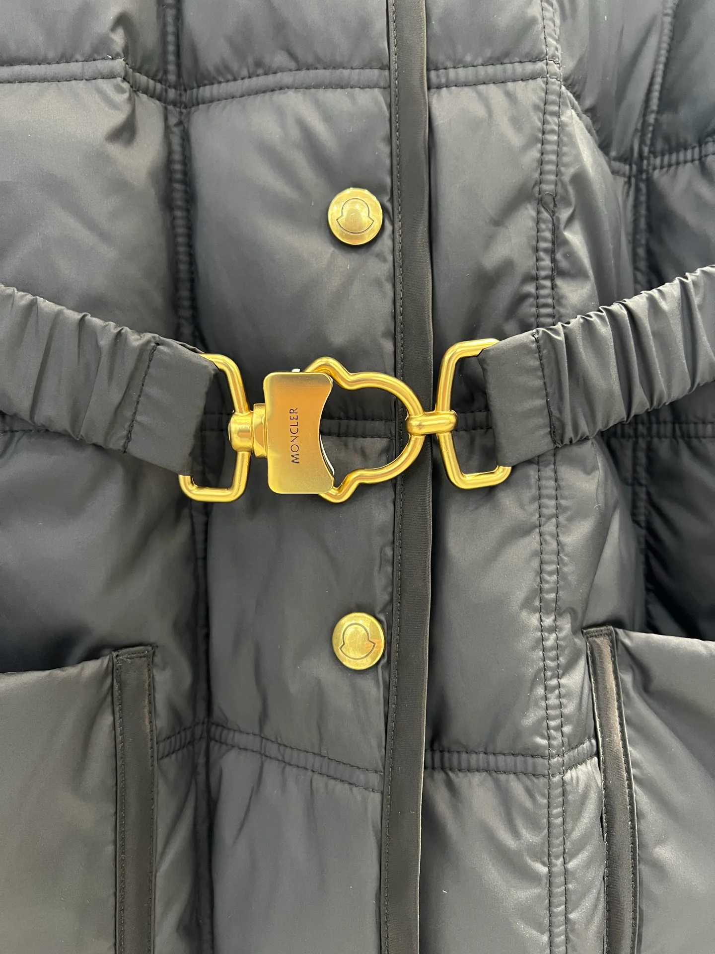 Men's Jackets And Down Jackets MONCLER 18330392