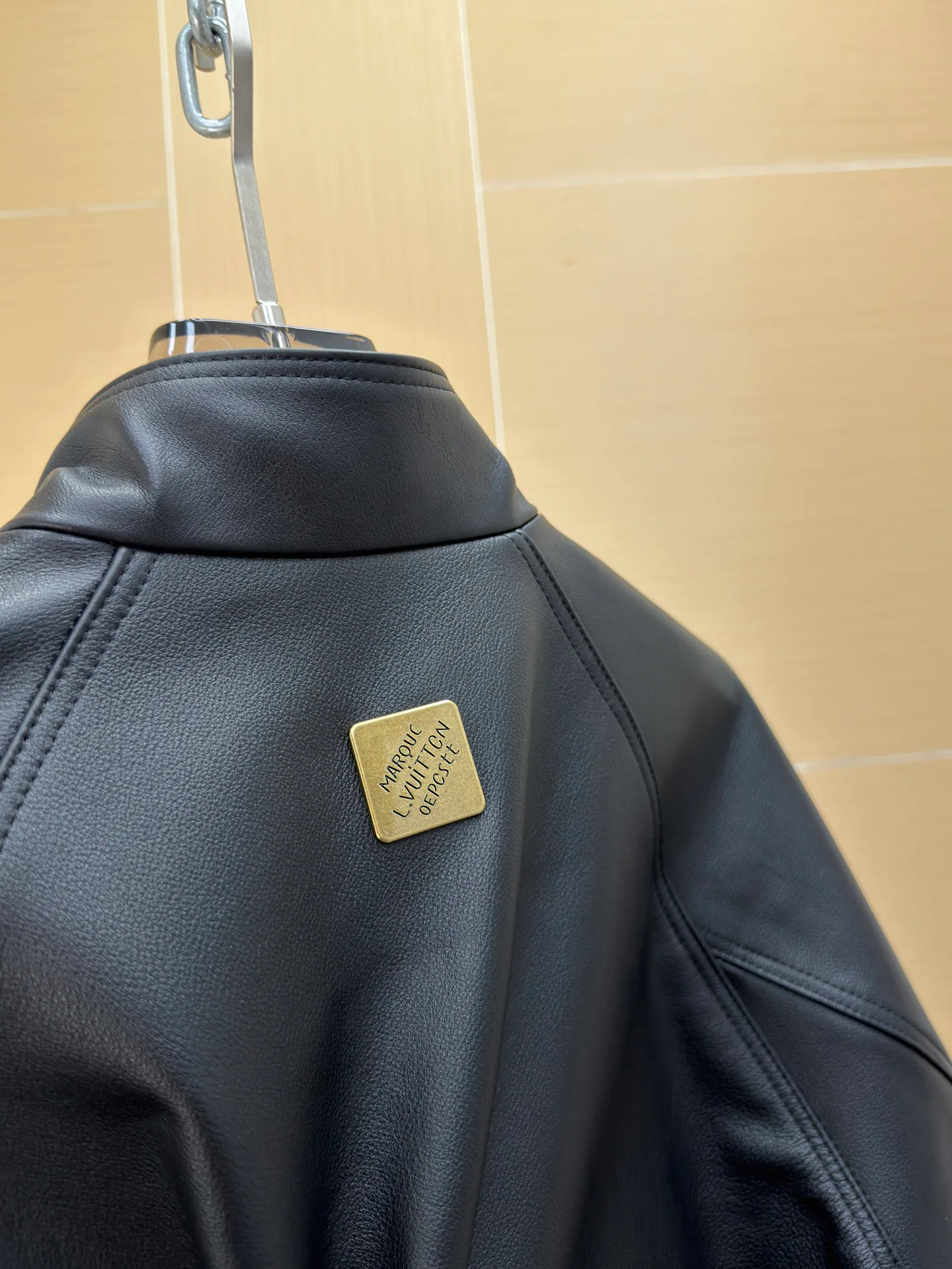 Men's Leather Jackets And Sheepskin Coats LOUIS VUITTON 18448678